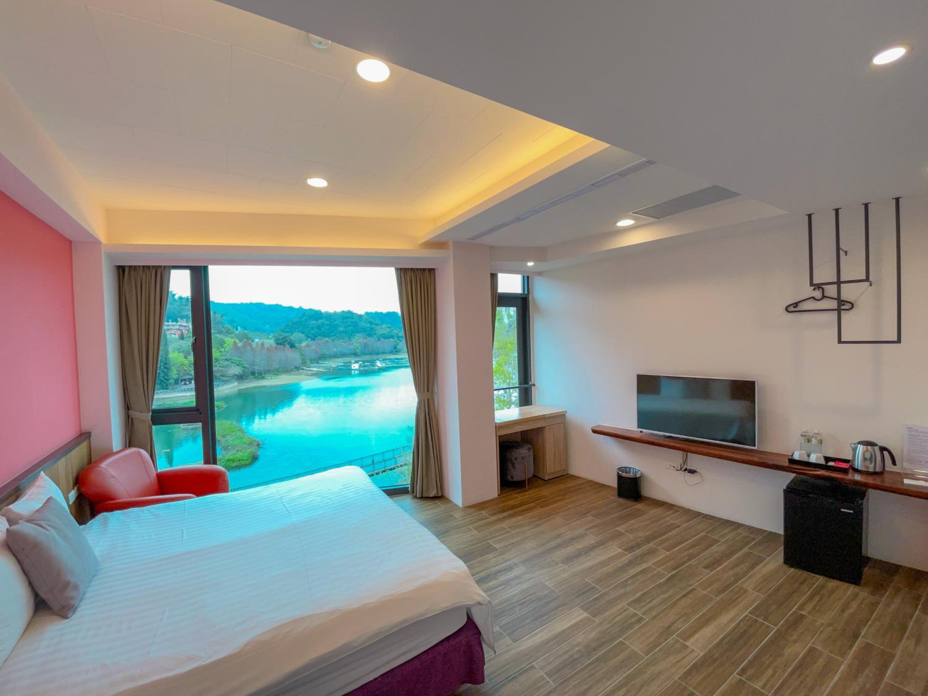 Zhaohong homestay