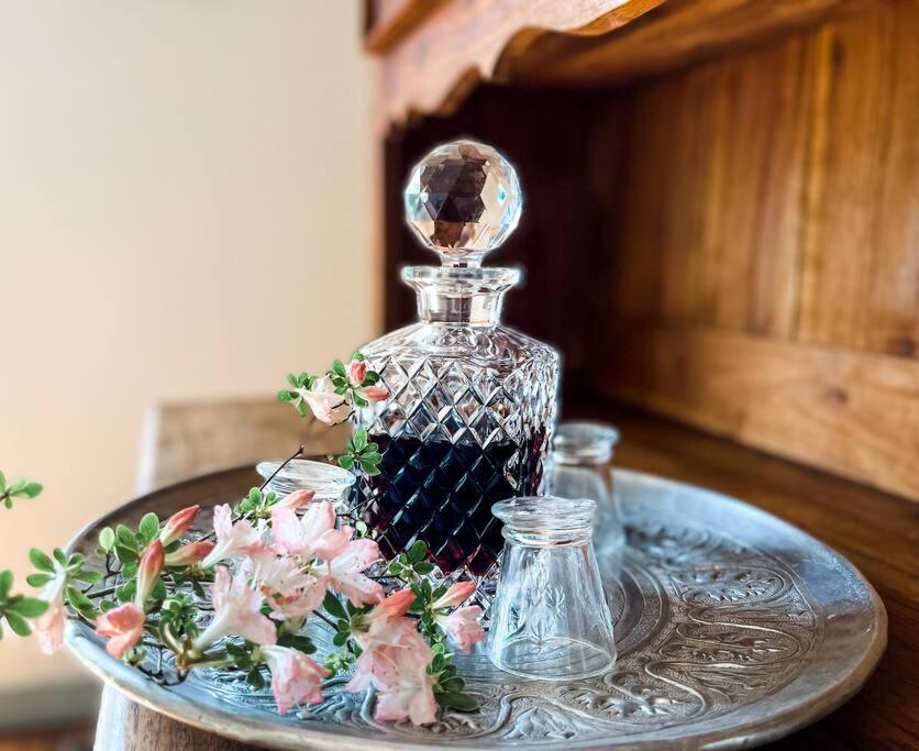 Woolrich Historic Garden Cottage