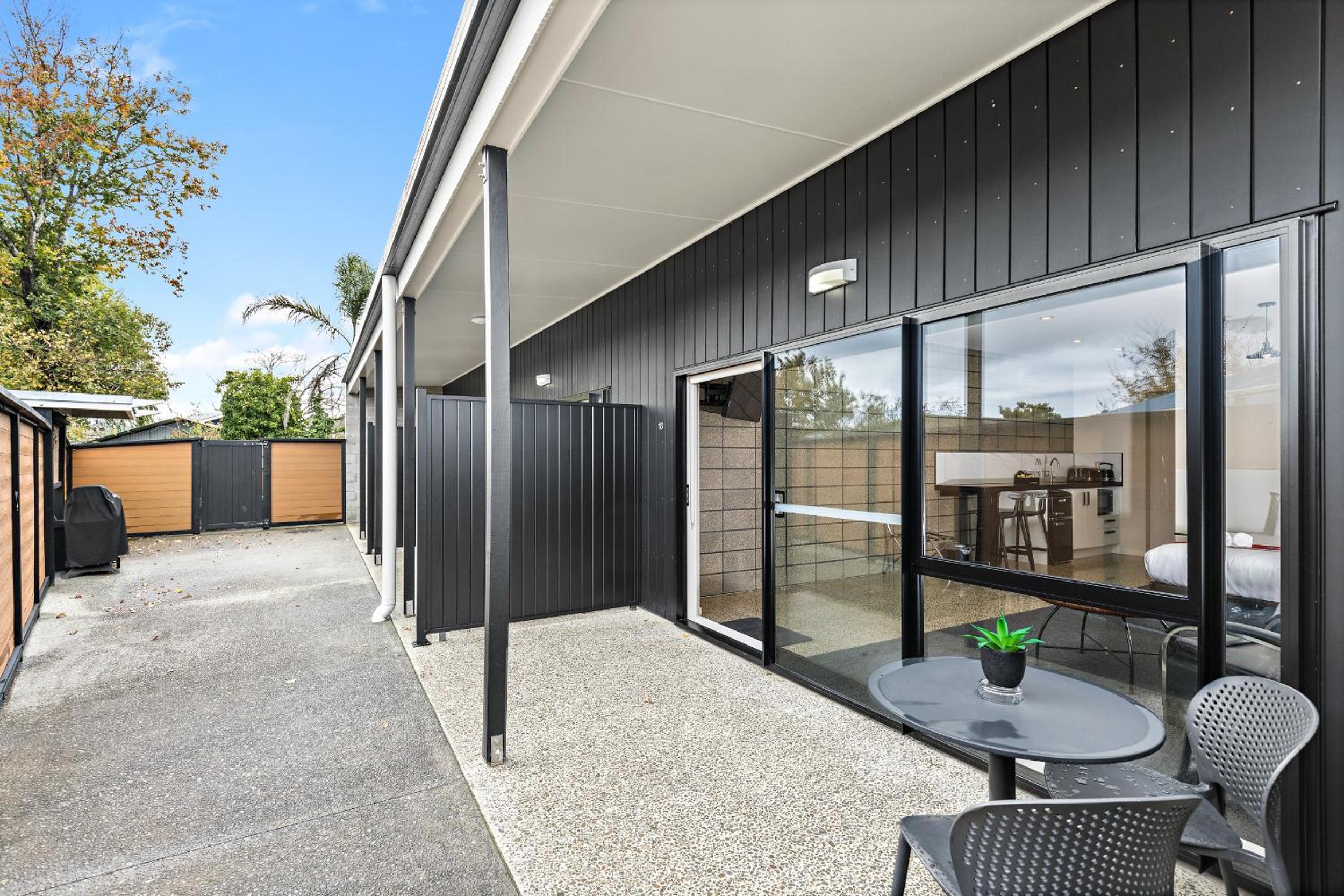 Matakana Motel