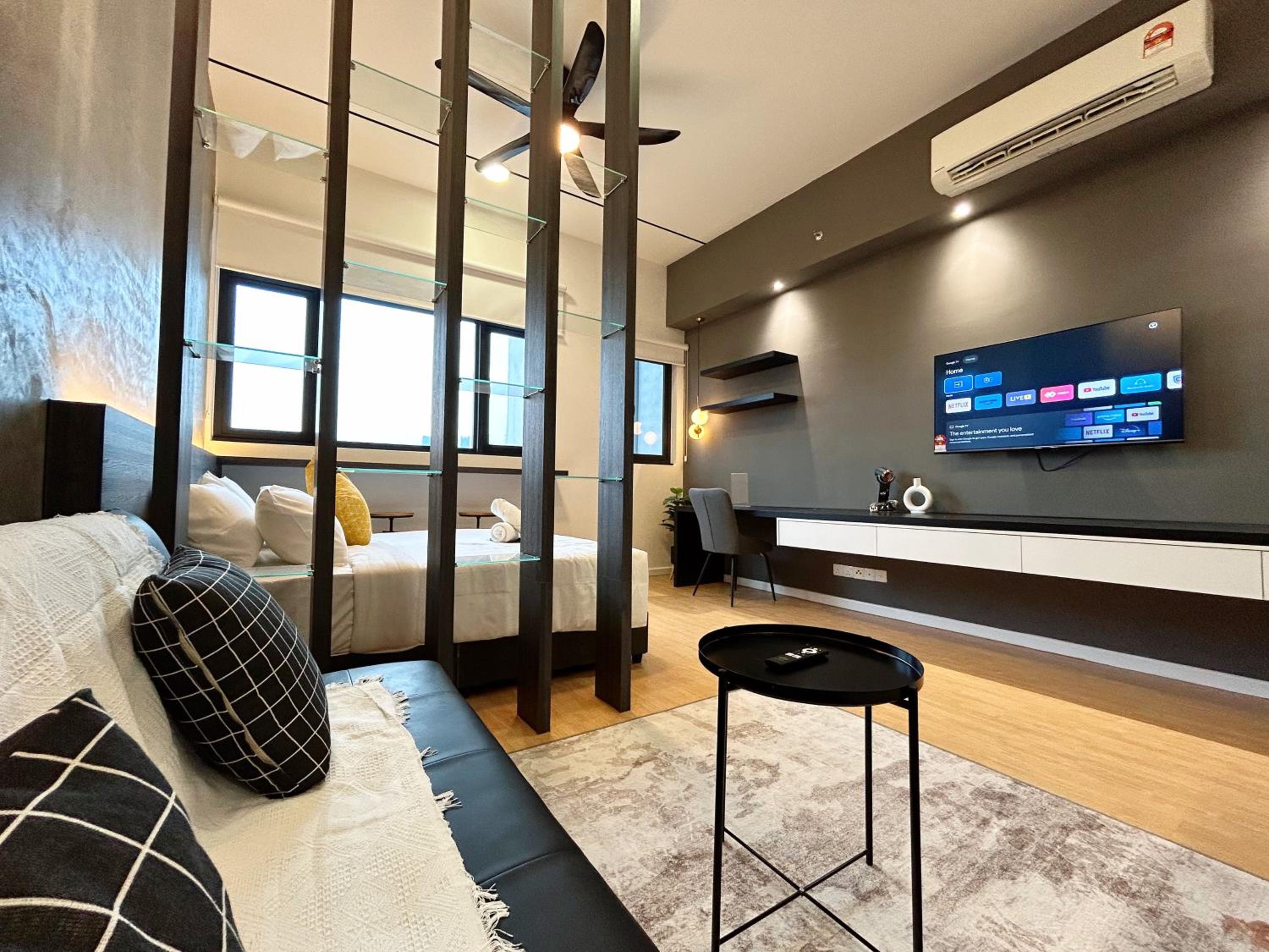 Chambers Residence by Manhattan Group