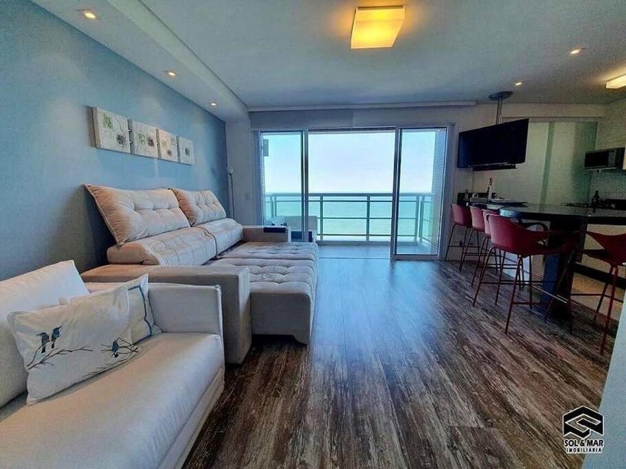 Apto duplex alto padrão com vista mar!