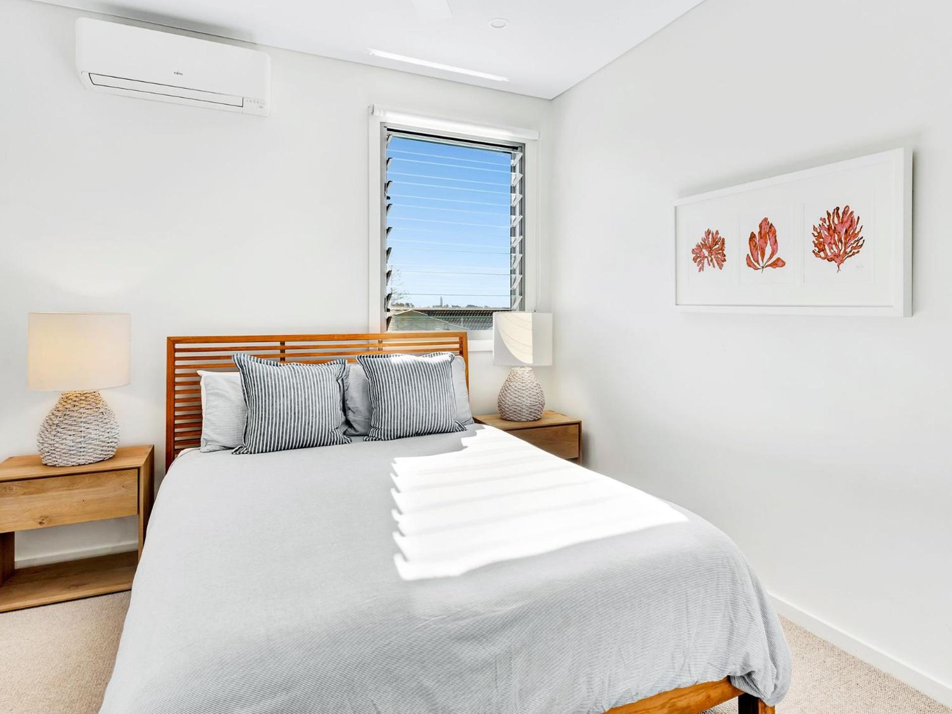White Sails 3 - Views over Convent Beach - Holiday Yamba