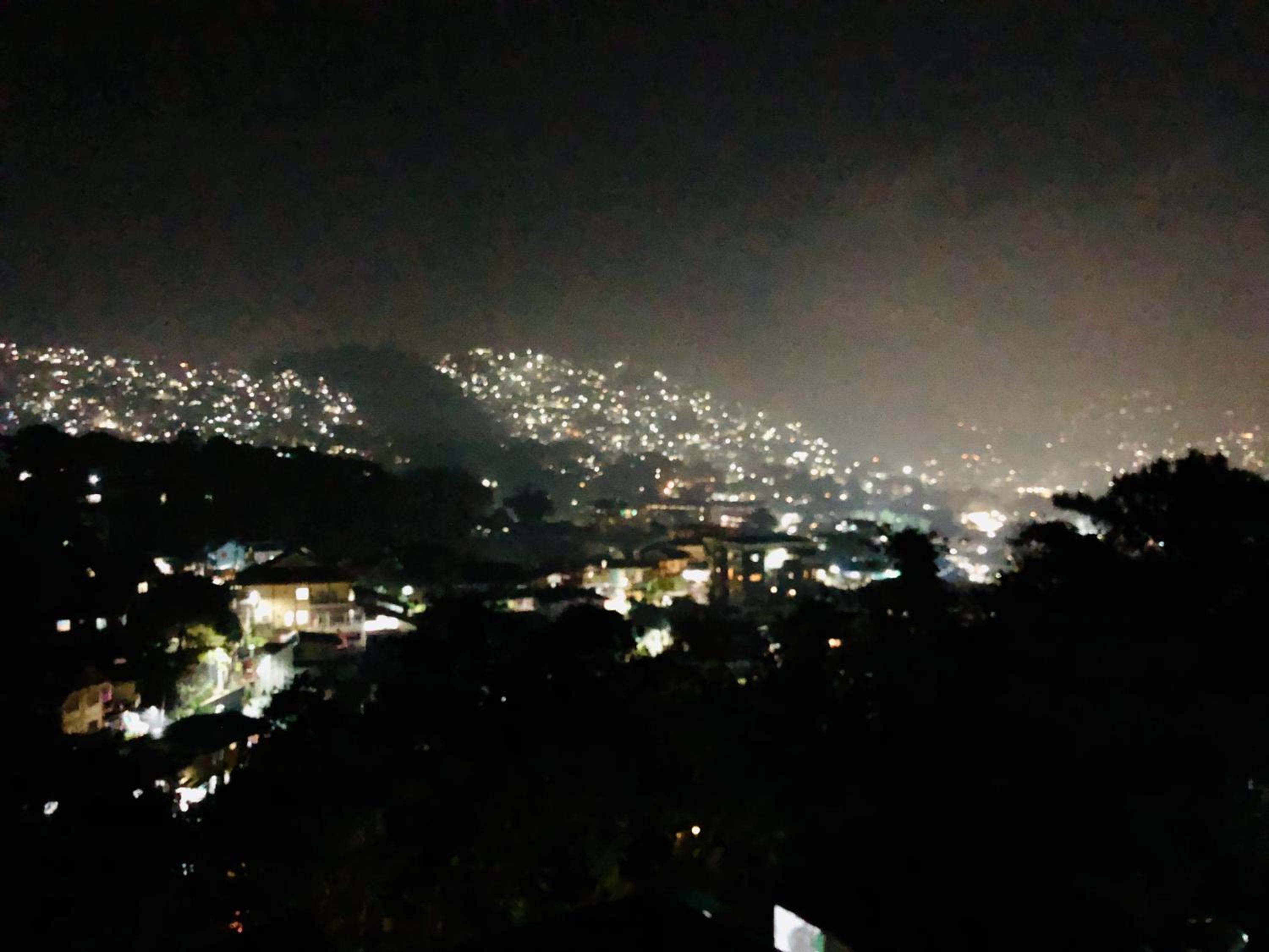 Near Burnham Cozy Home With Rooftop Panoramic City View view 4