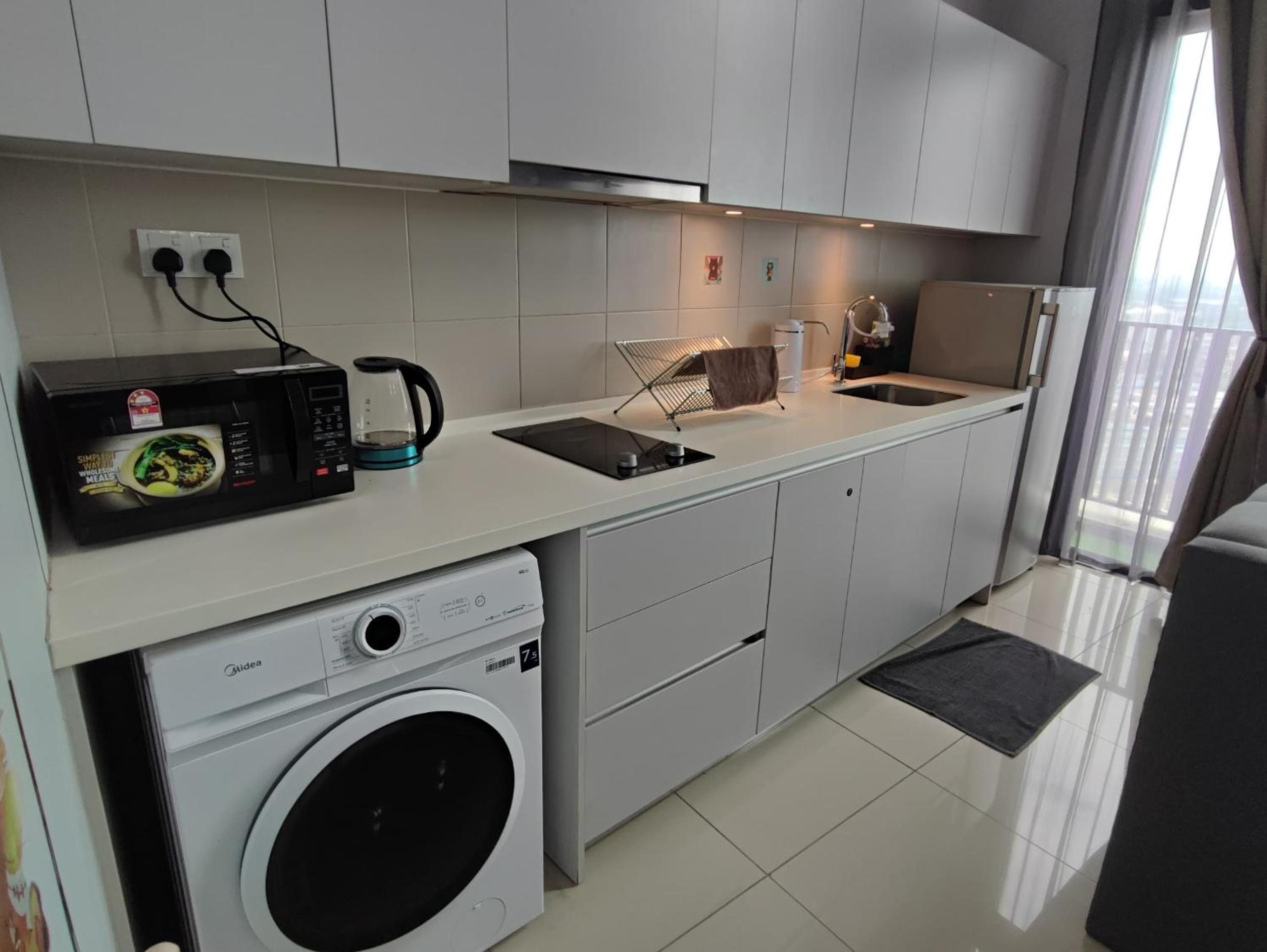 Icity Shah Alam duplex 8pax 2R2B W photo 6