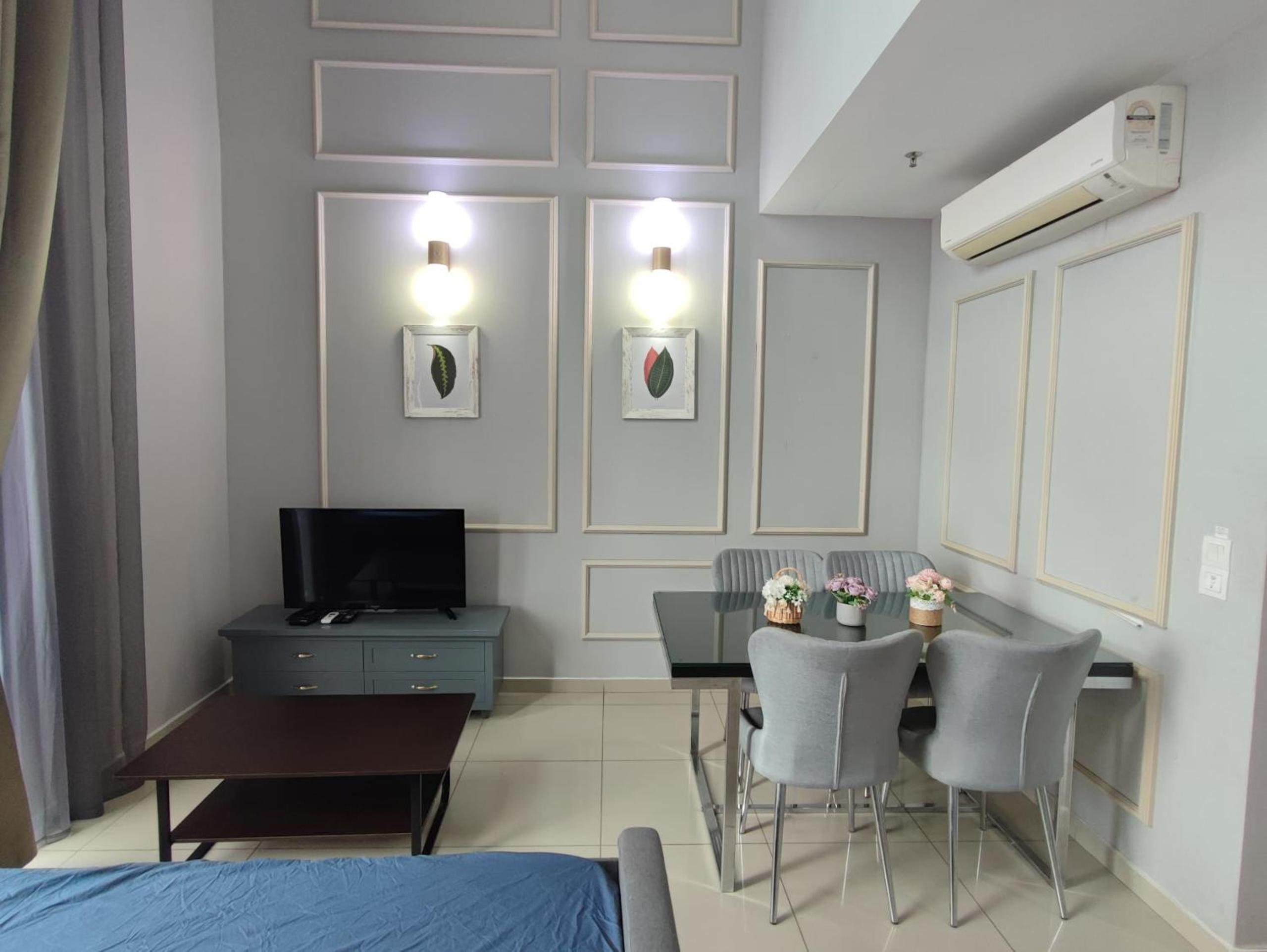 Icity Shah Alam duplex 8pax 2R2B W photo 1