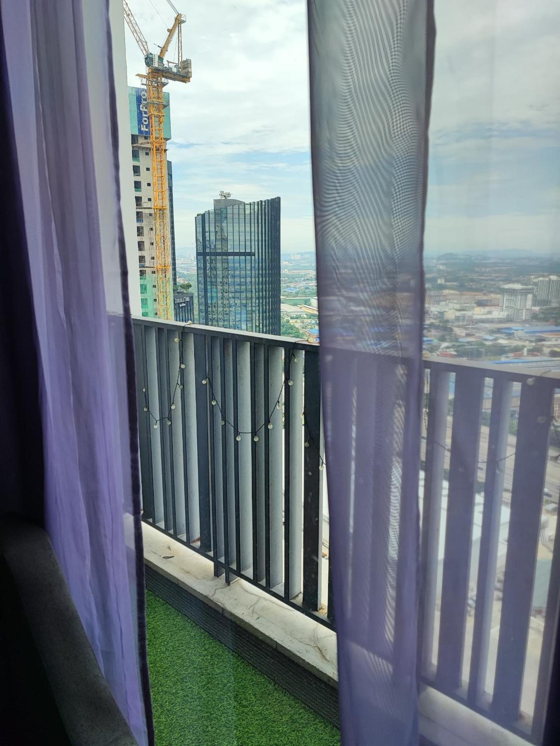 Icity Shah Alam duplex 8pax 2R2B W photo 4