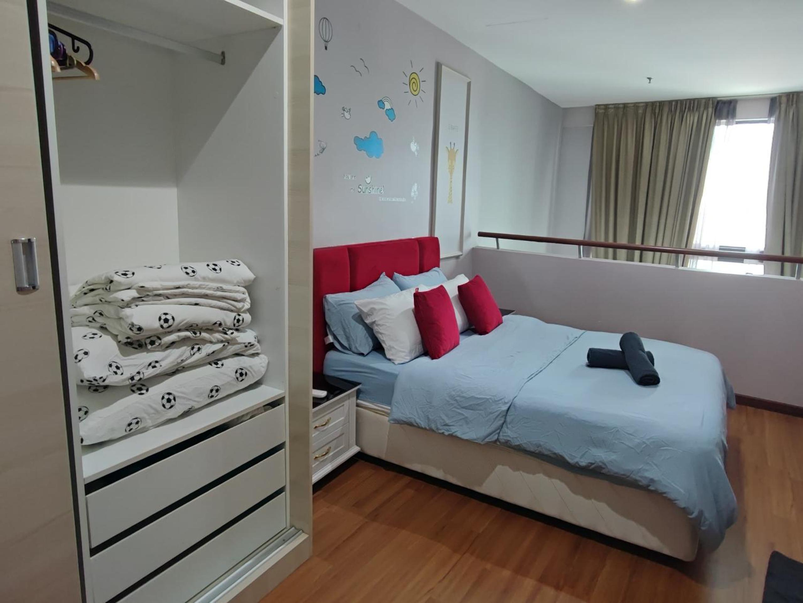 Icity Shah Alam duplex 8pax 2R2B W photo 6