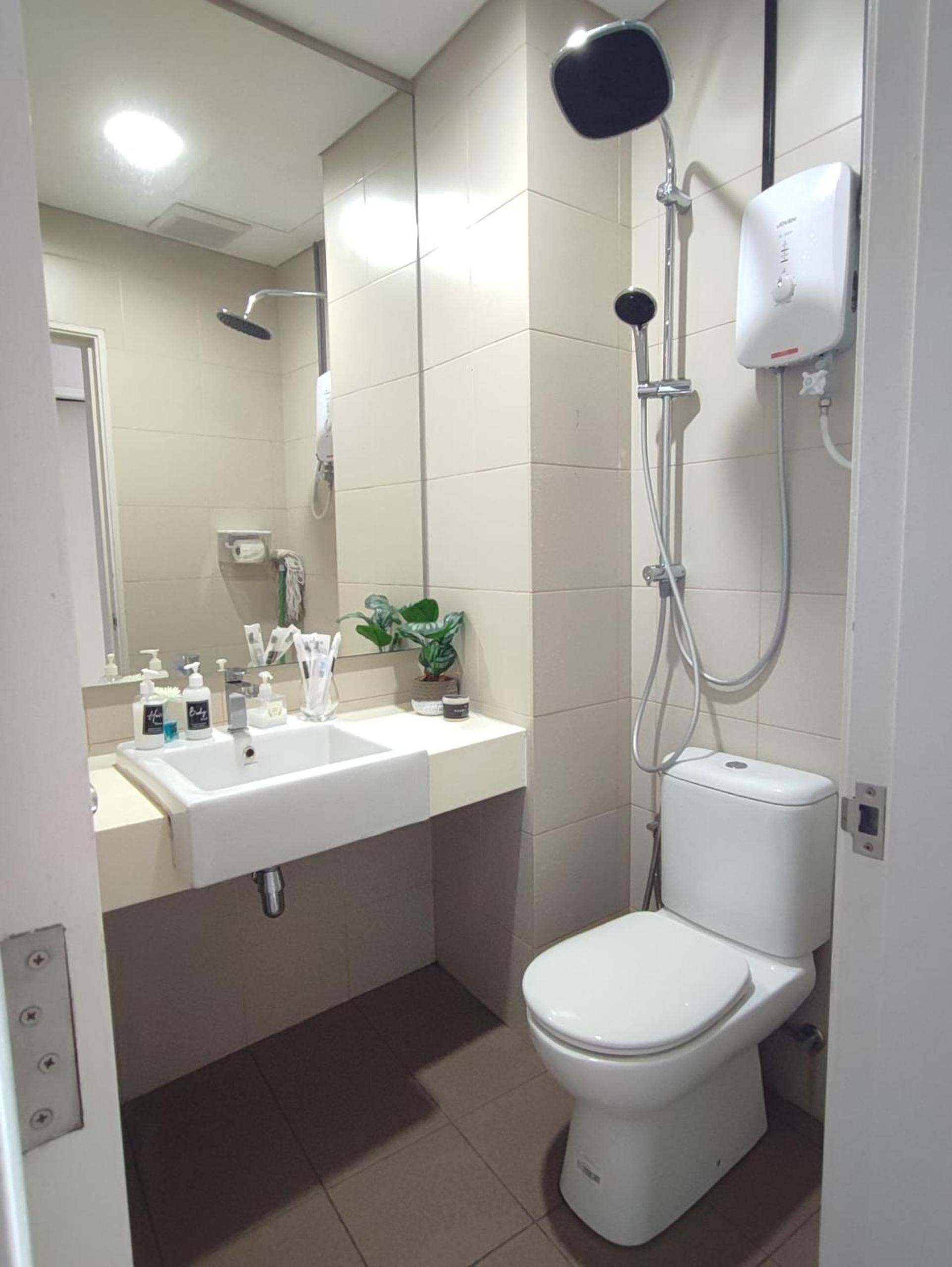Icity Shah Alam duplex 8pax 2R2B W photo 7