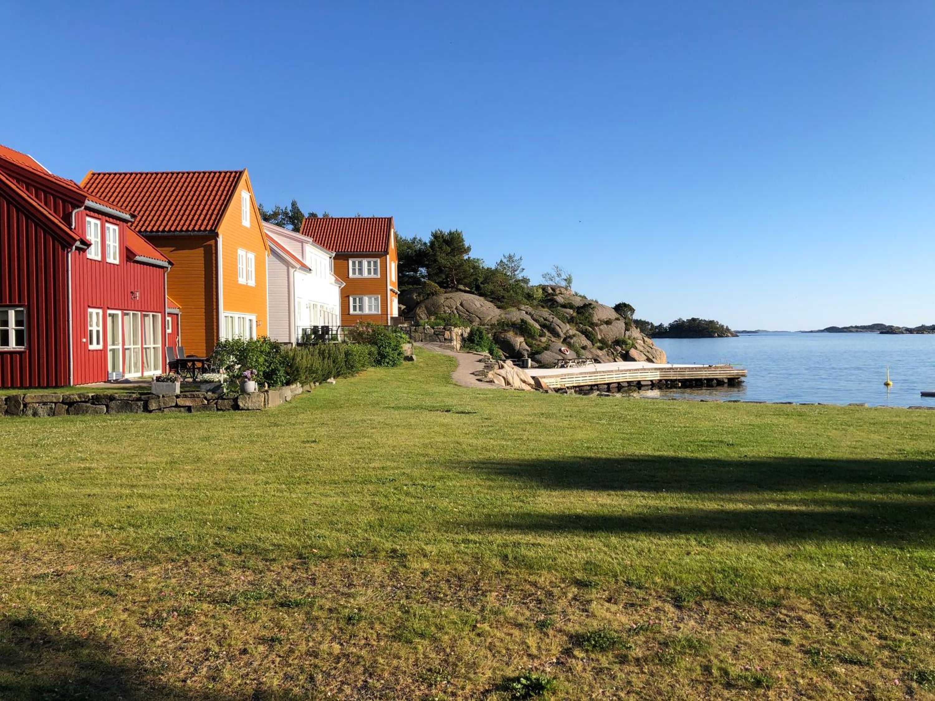 Furuholmen, Lindesnes