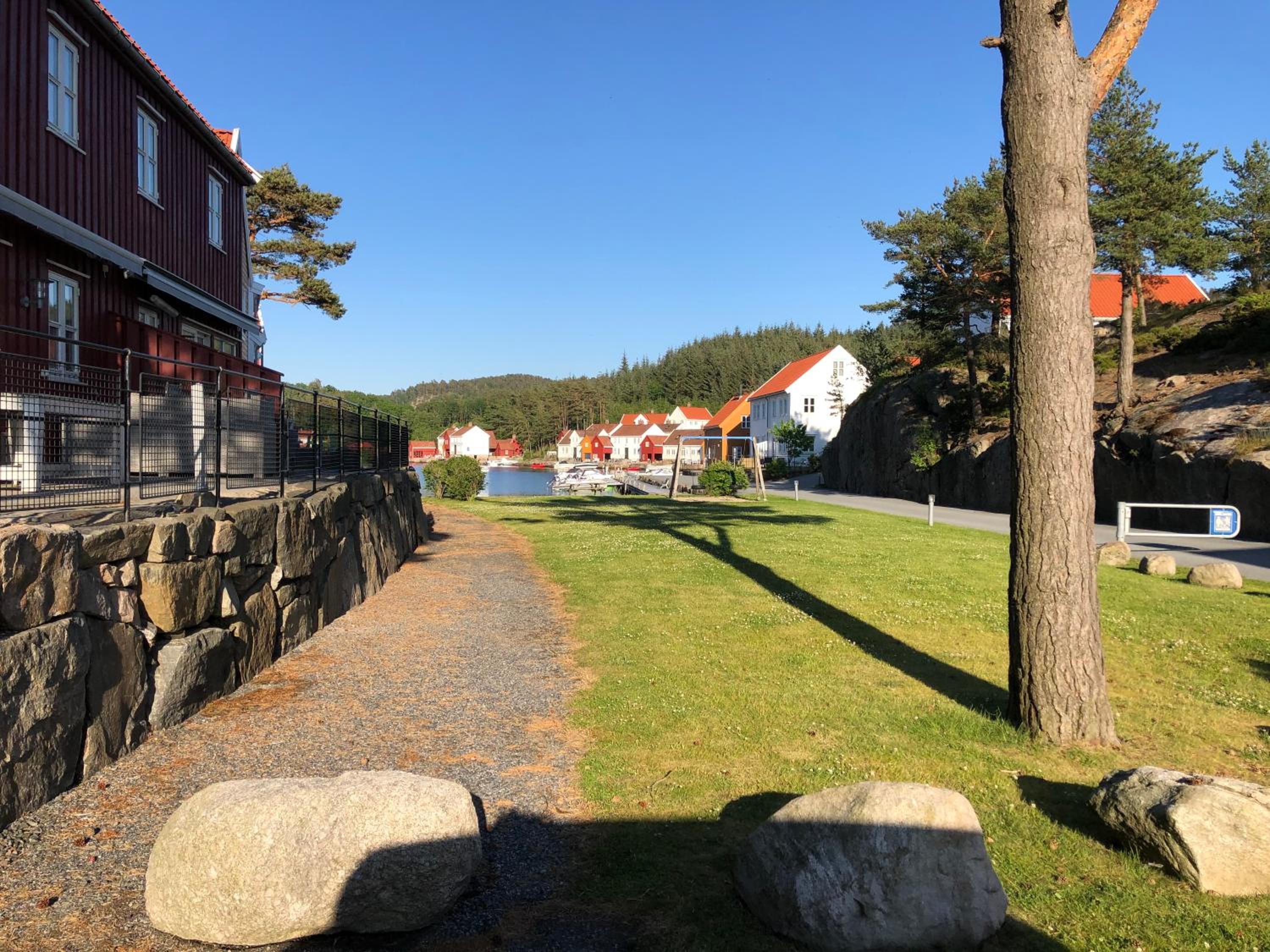 Furuholmen, Lindesnes