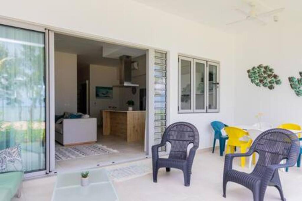 Superb apartment facing the fine sandy beach view 2