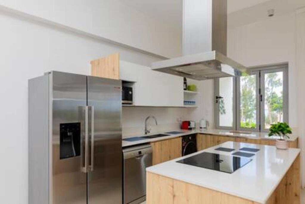 Superb apartment facing the fine sandy beach view 5