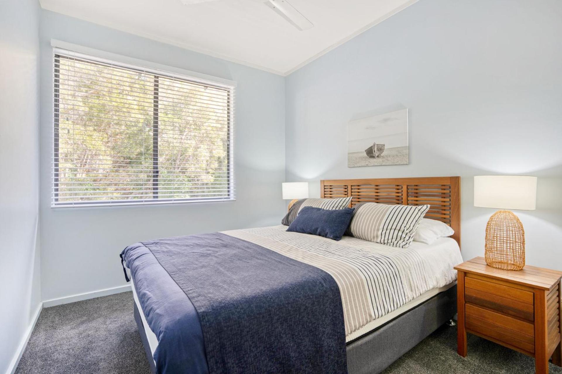 Baden 58 - Rainbow Shores. Aircon. Wifi. Pools Walk to beach