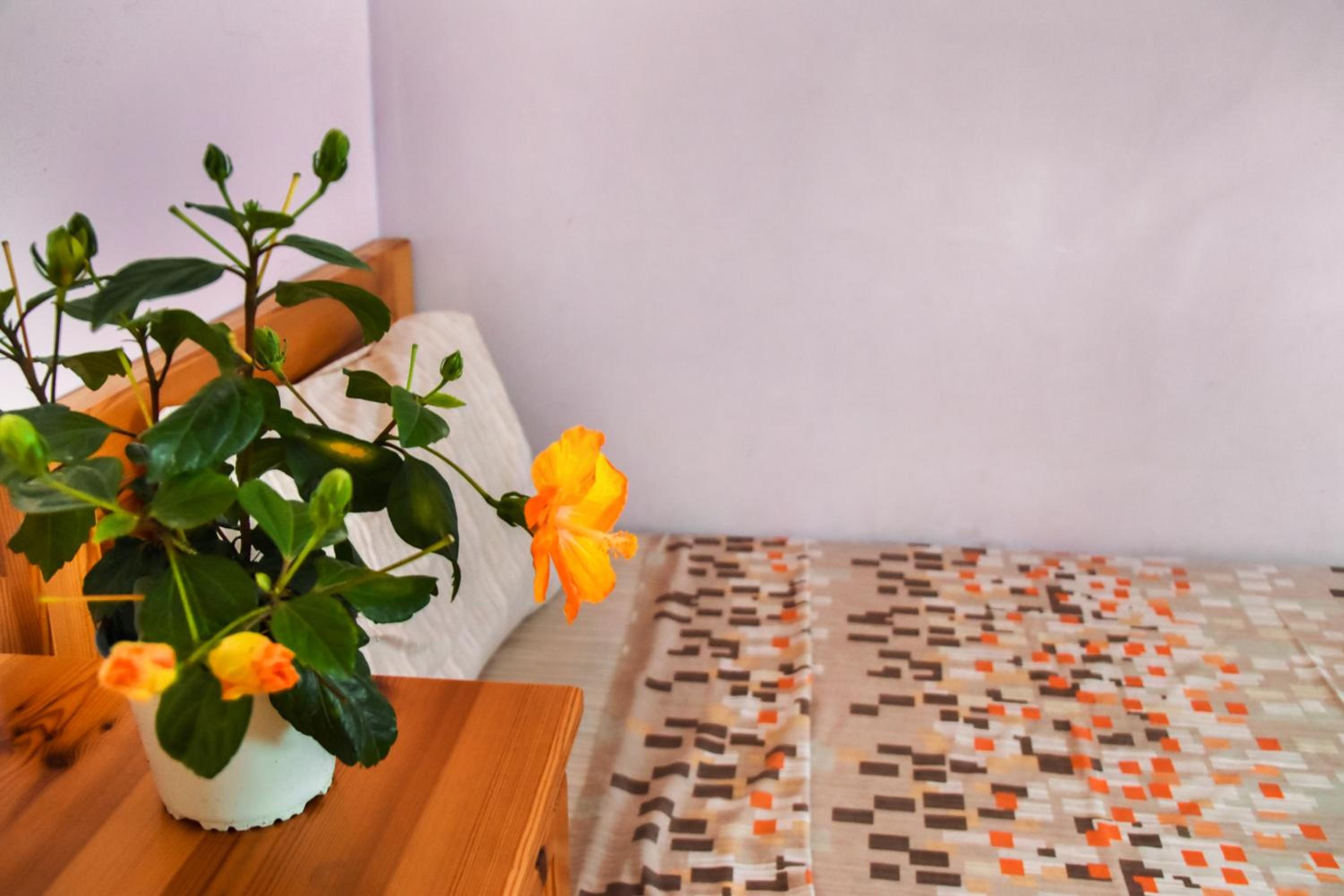 Cosy, Spacious & Sunlit 2BR Penthouse - Close to Bugibba Square & Seafront photo 3