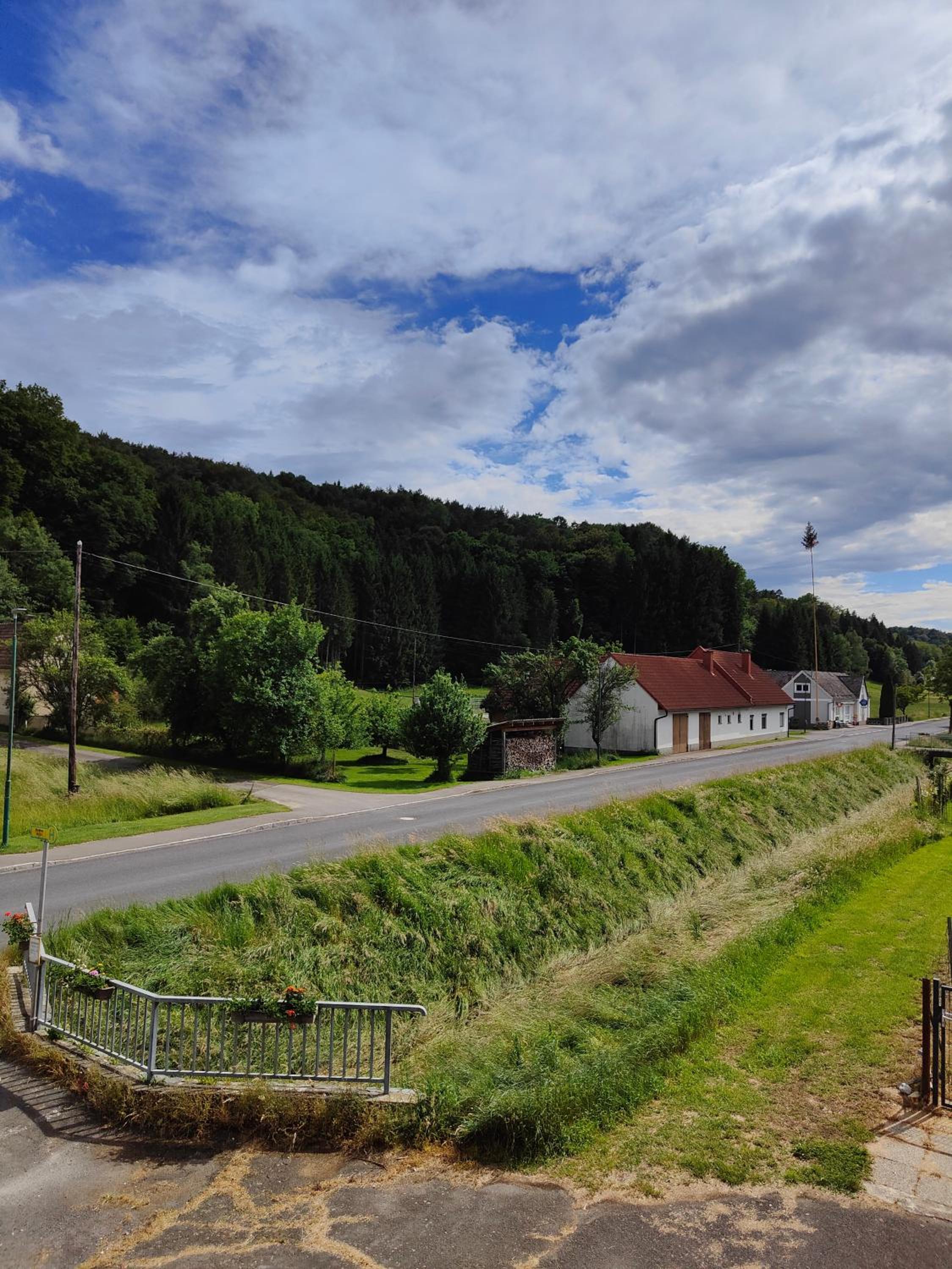 Ferienwohnung Waldblick, nahe Jennersdorf und Therme