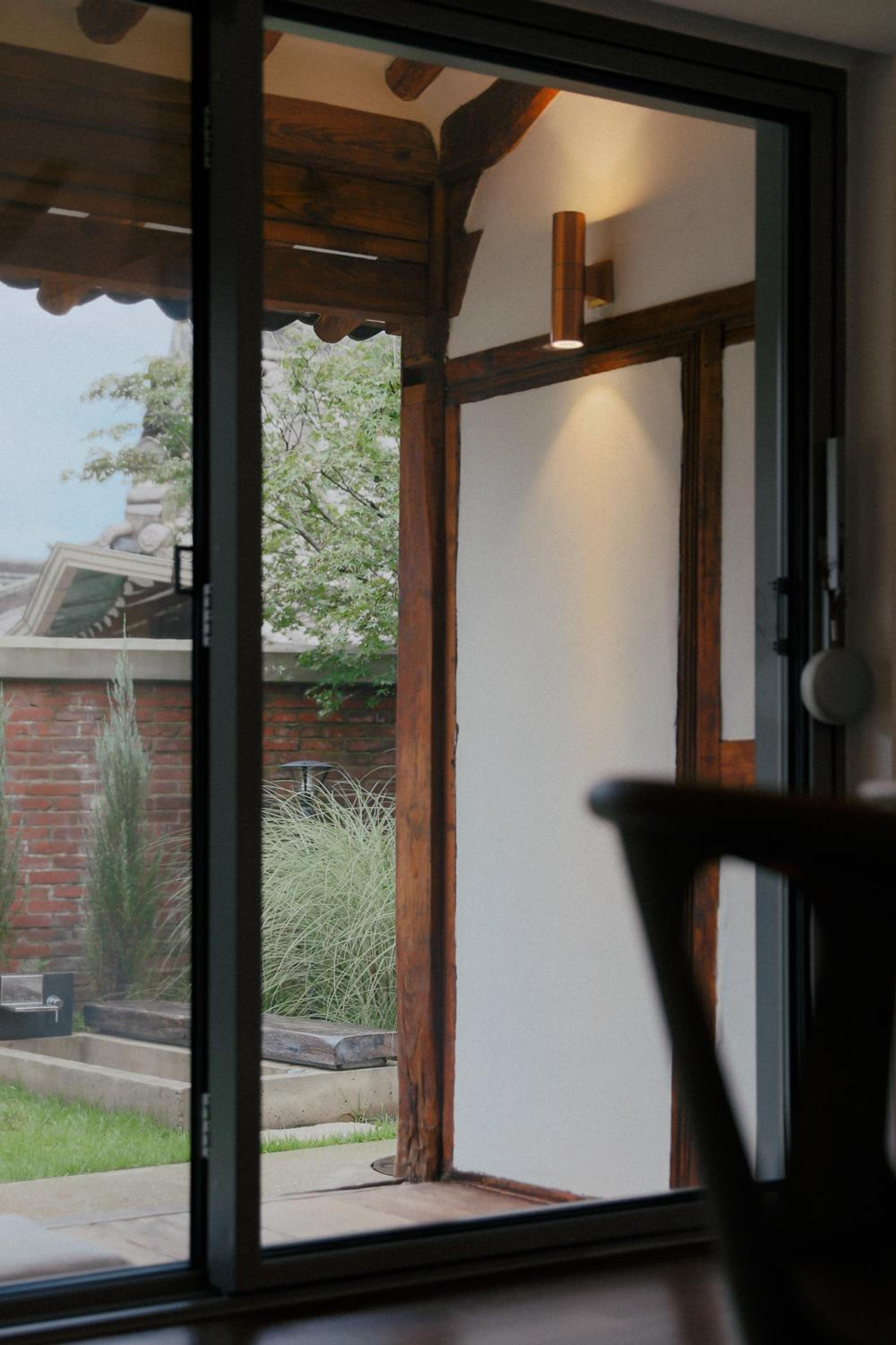 Stay kkachi #center of Hanok village view 4