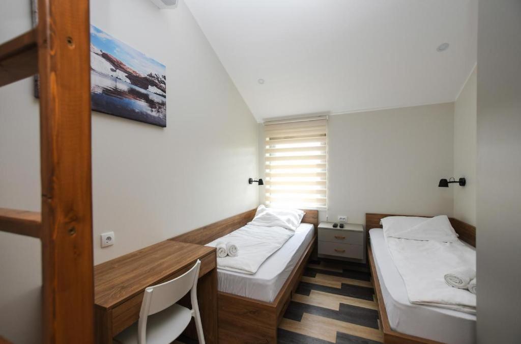 Atrijum Apartments and Rooms