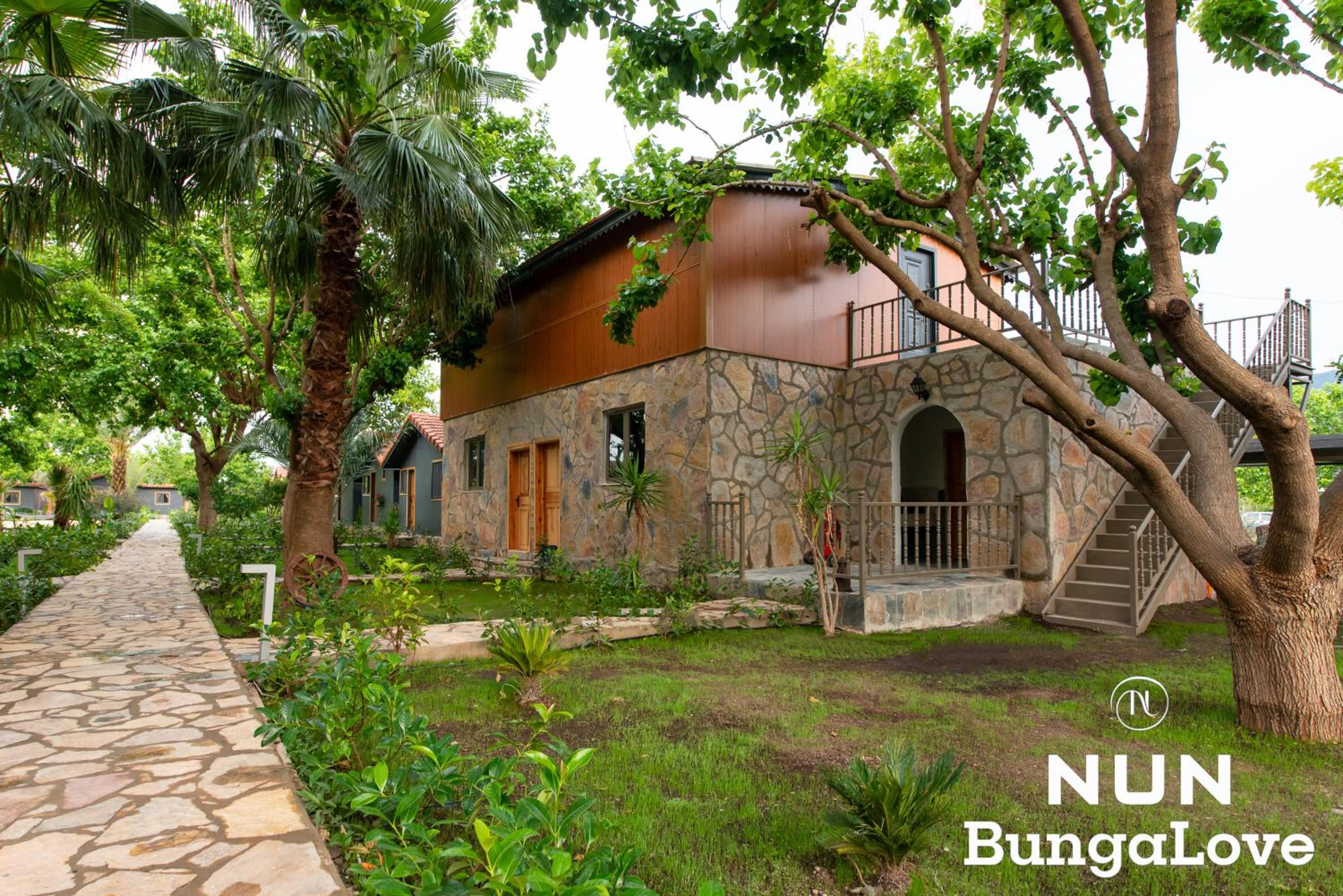 Çıralı Nun Bungalove