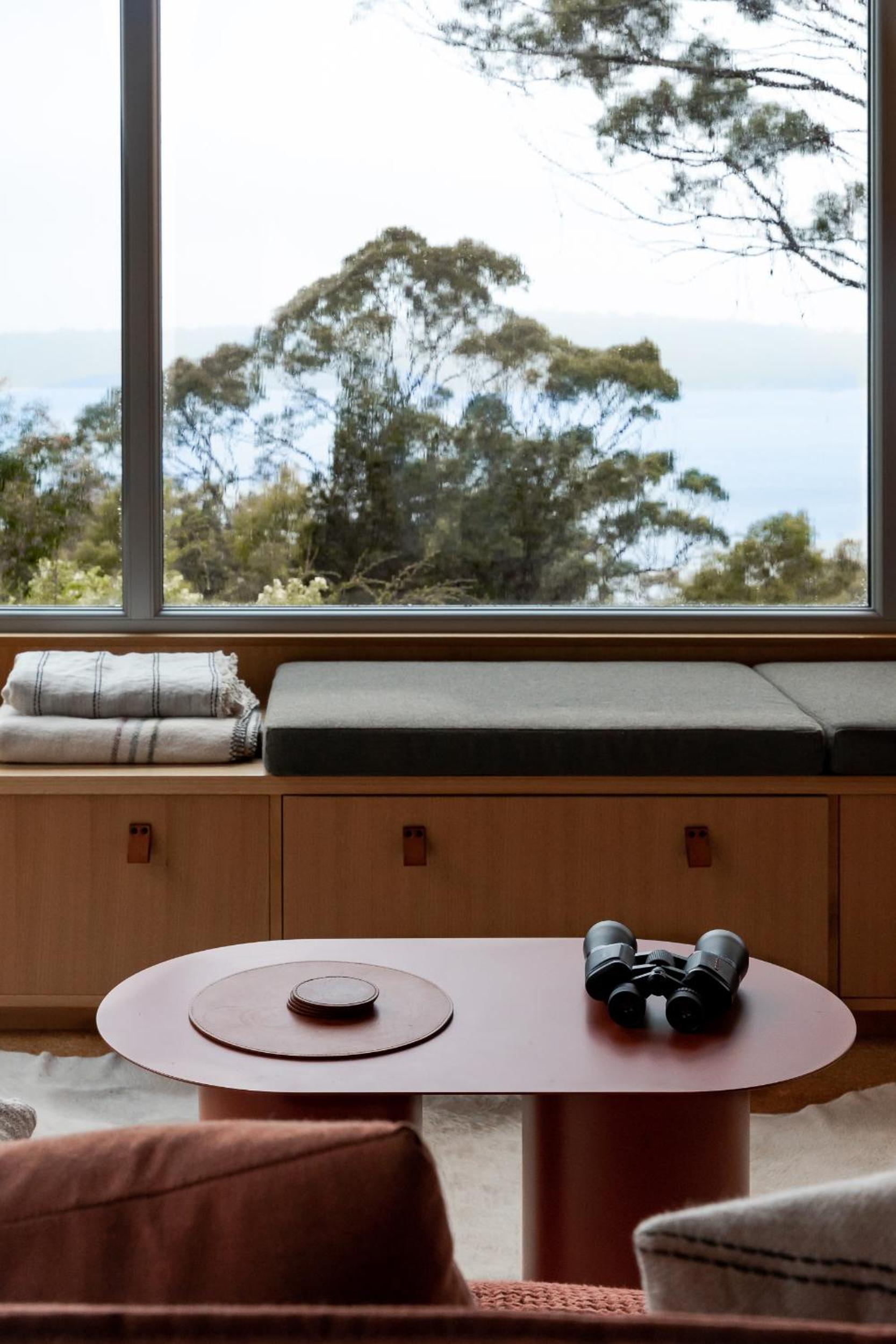 Swansong - Experience simple environmental living