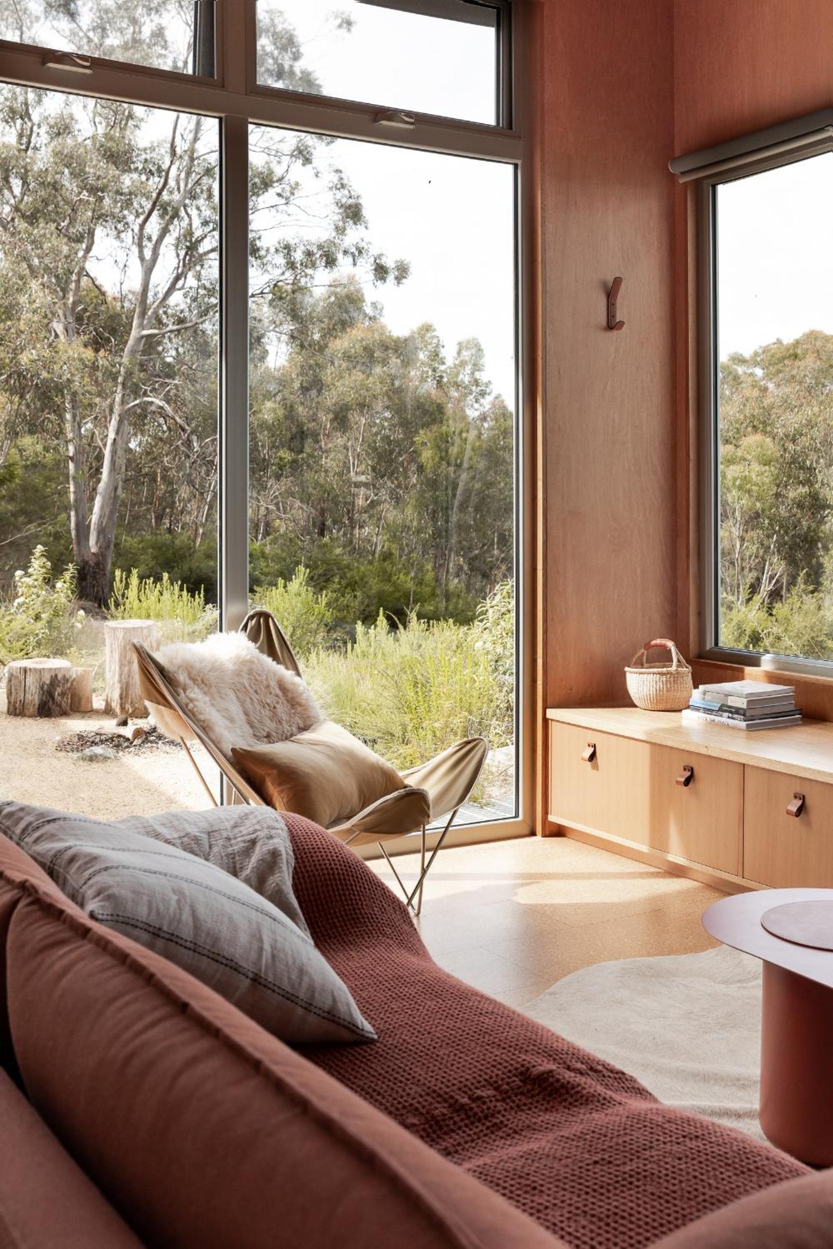 Swansong - Experience simple environmental living