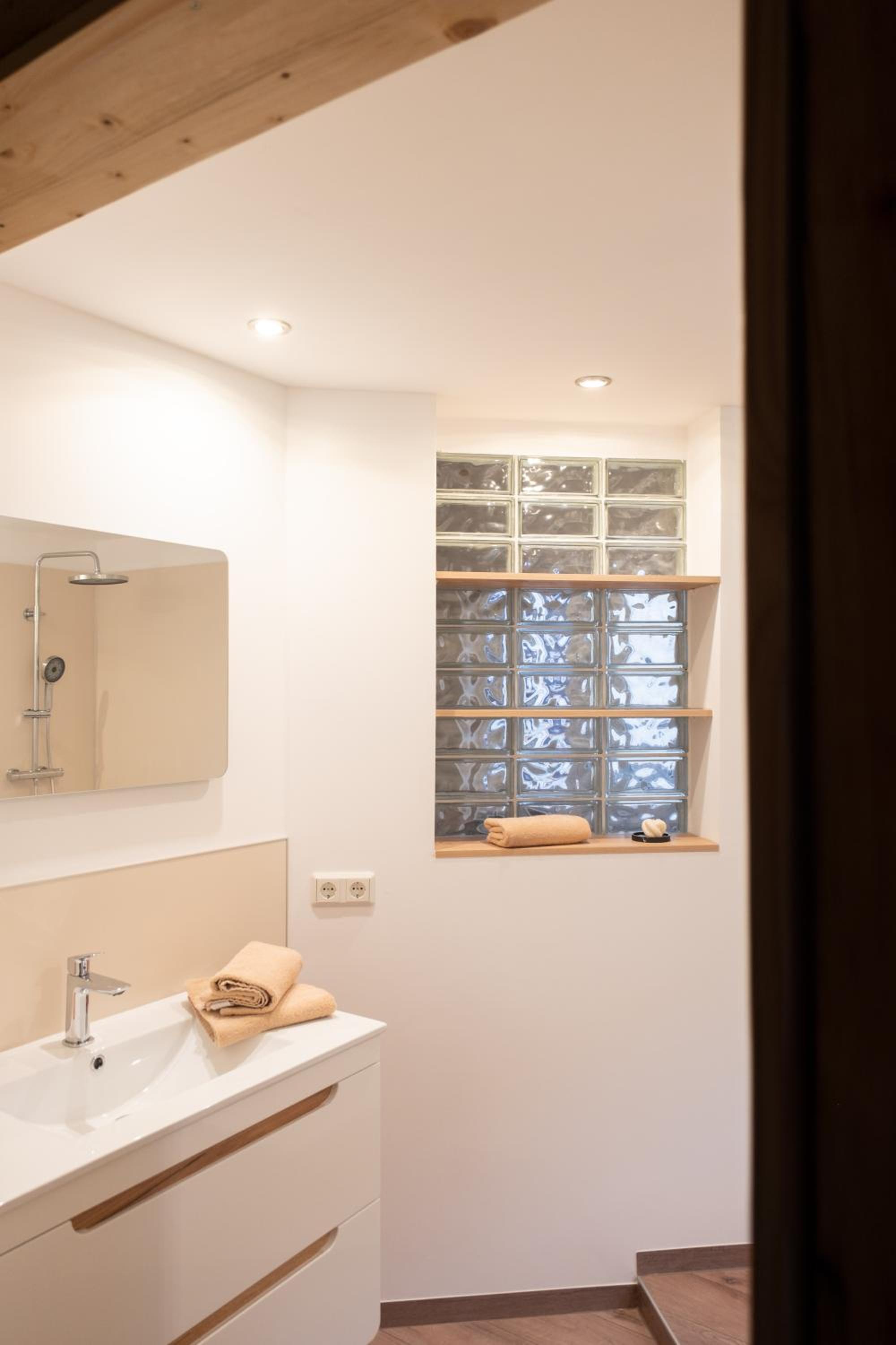 Haus am rauschenden Wasser