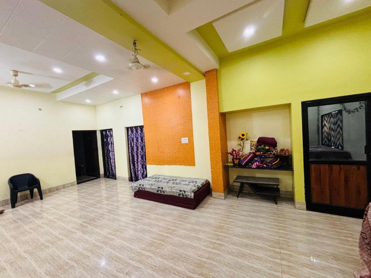 Shukla Guest House