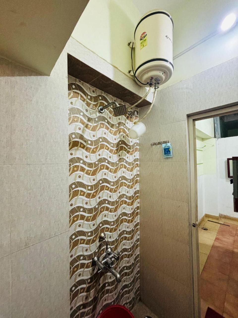 Shukla Guest House