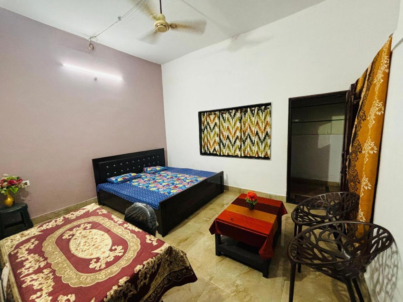Shukla Guest House