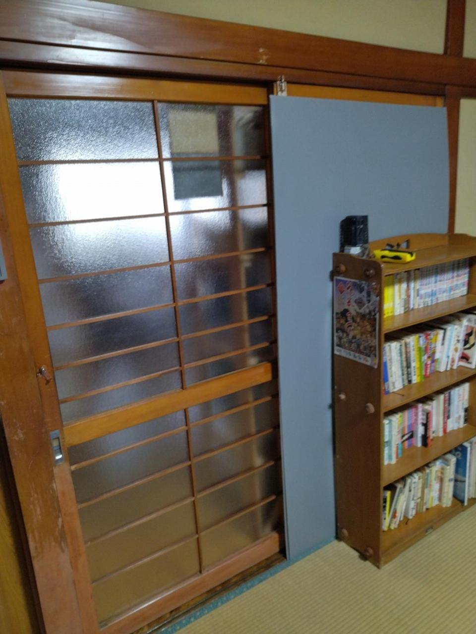 Private Room in Japanese Vintage House 民家の一室 2 Beds, Smoke Free, Free Parking Good to Travel for Tashiro Cats Island no1 view 2