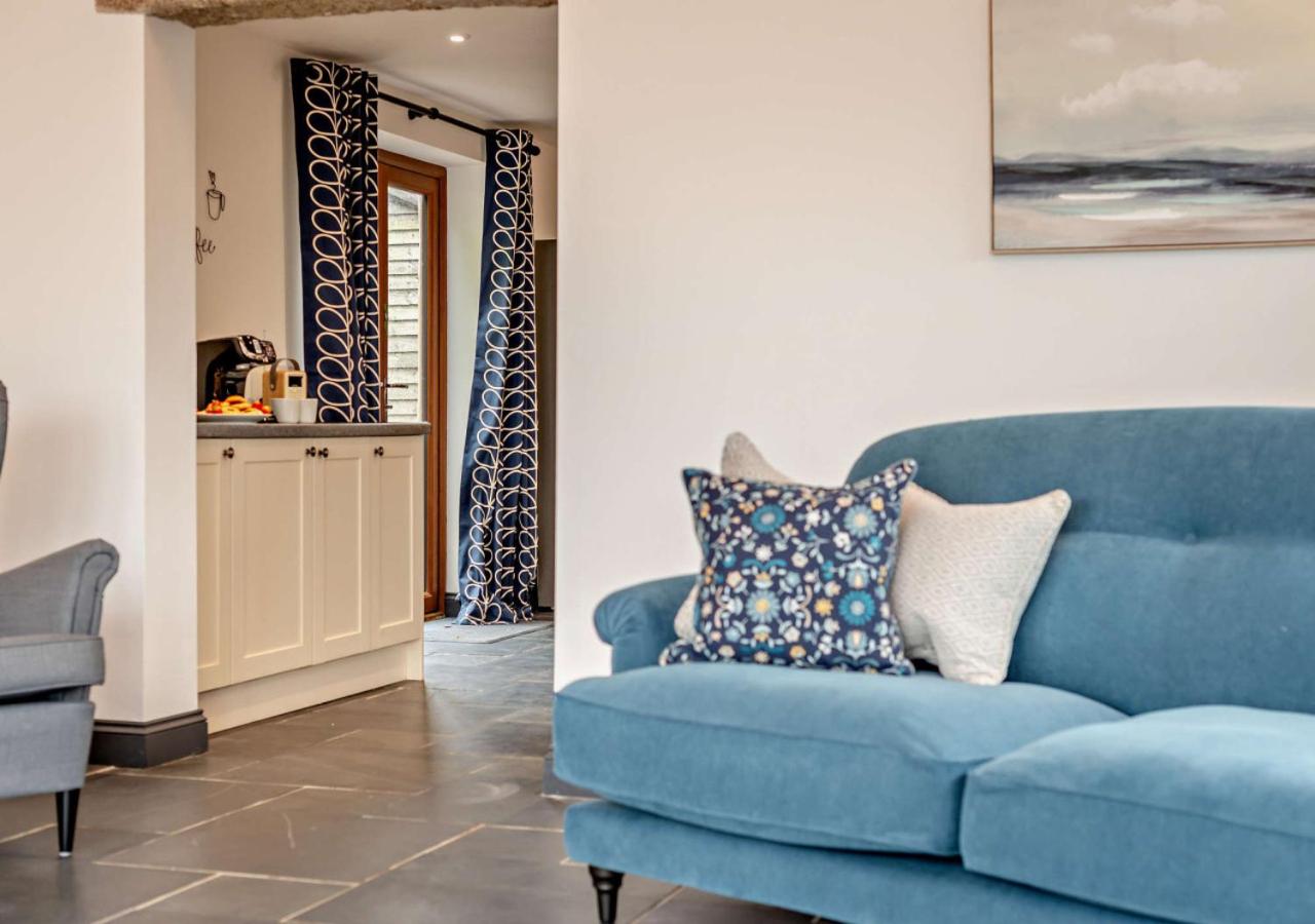 3 Bed in Whitstone oc-l29237