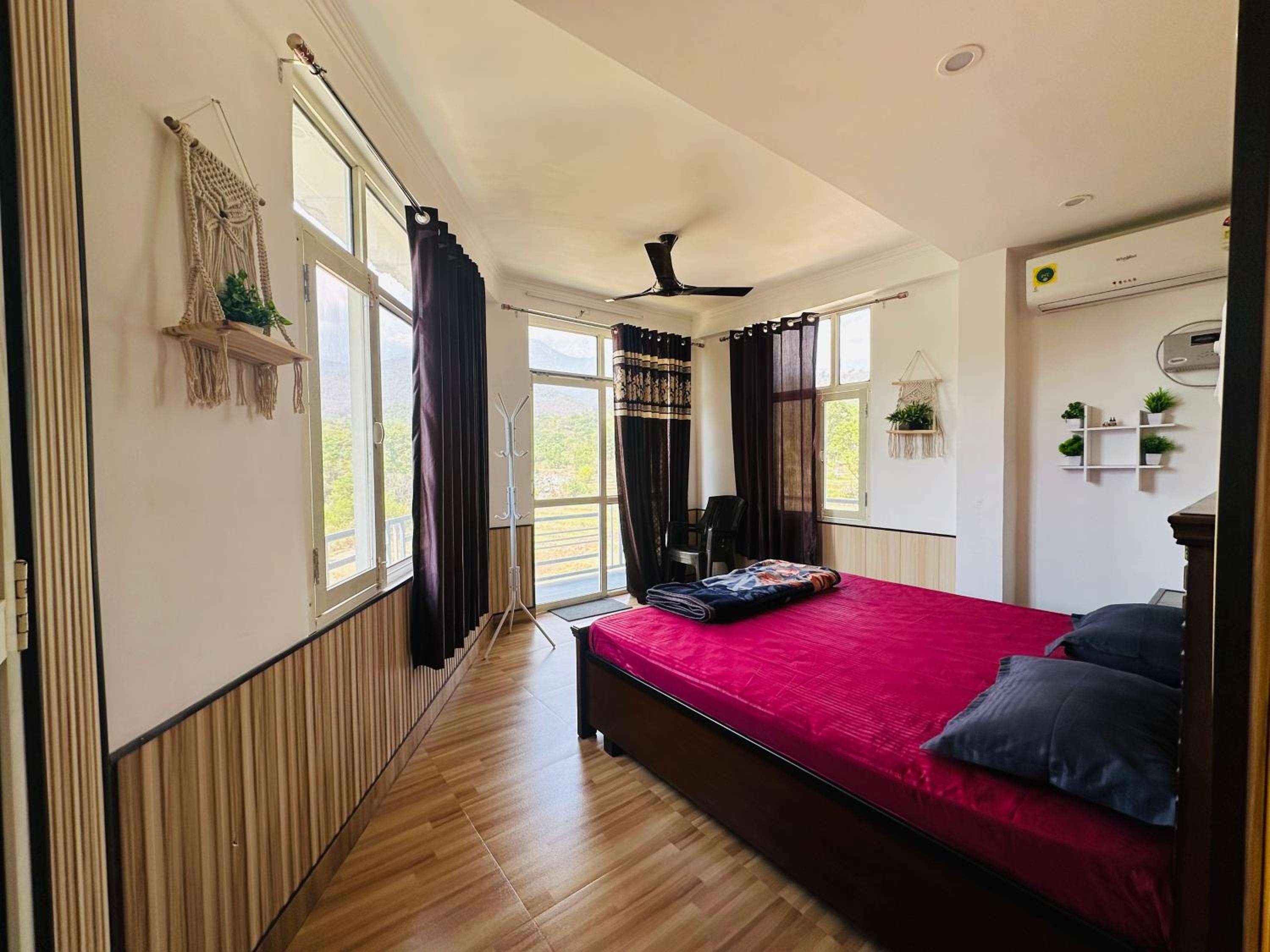 Dhauladhar Homes