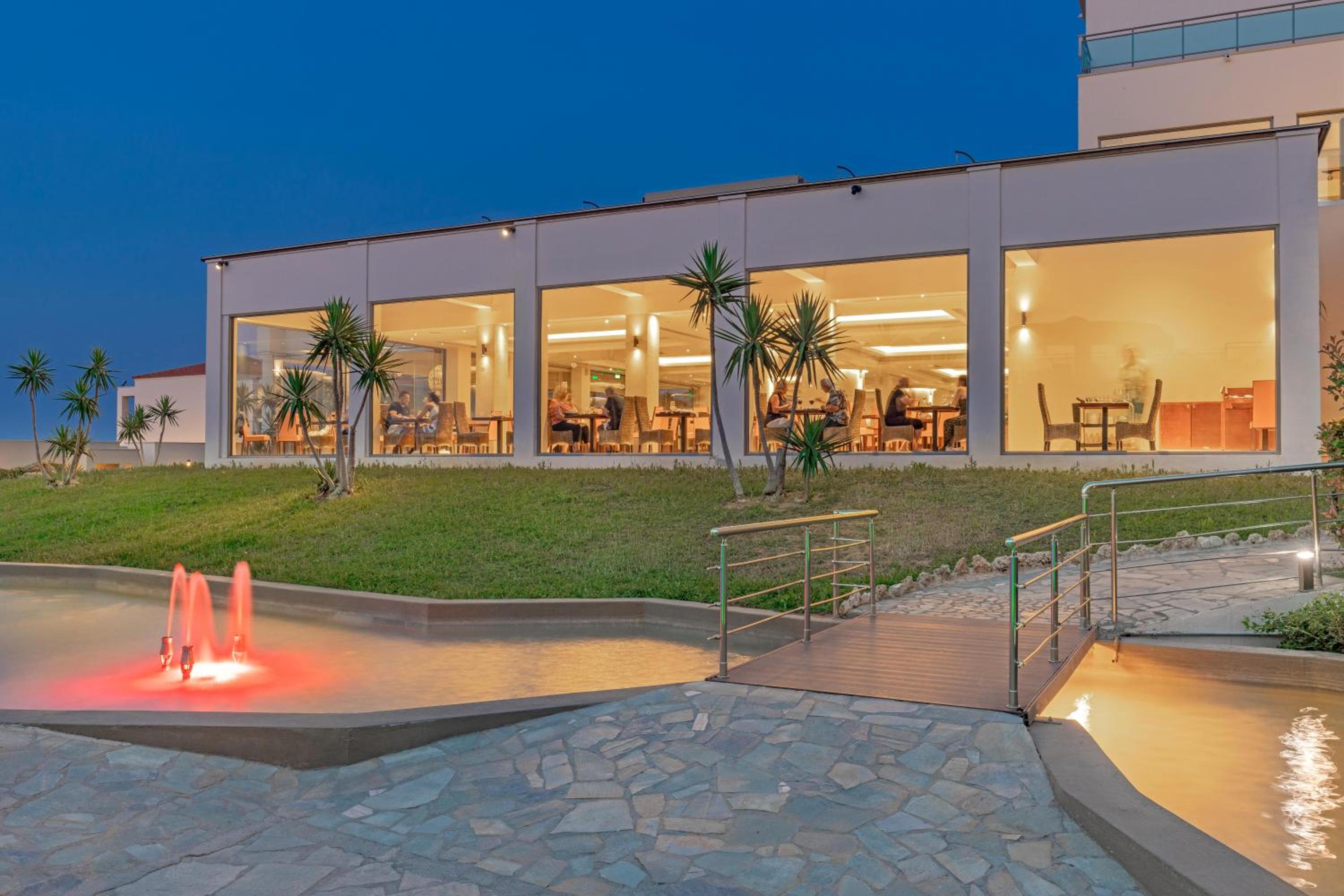 KRESTEN ROYAL Euphoria Resort