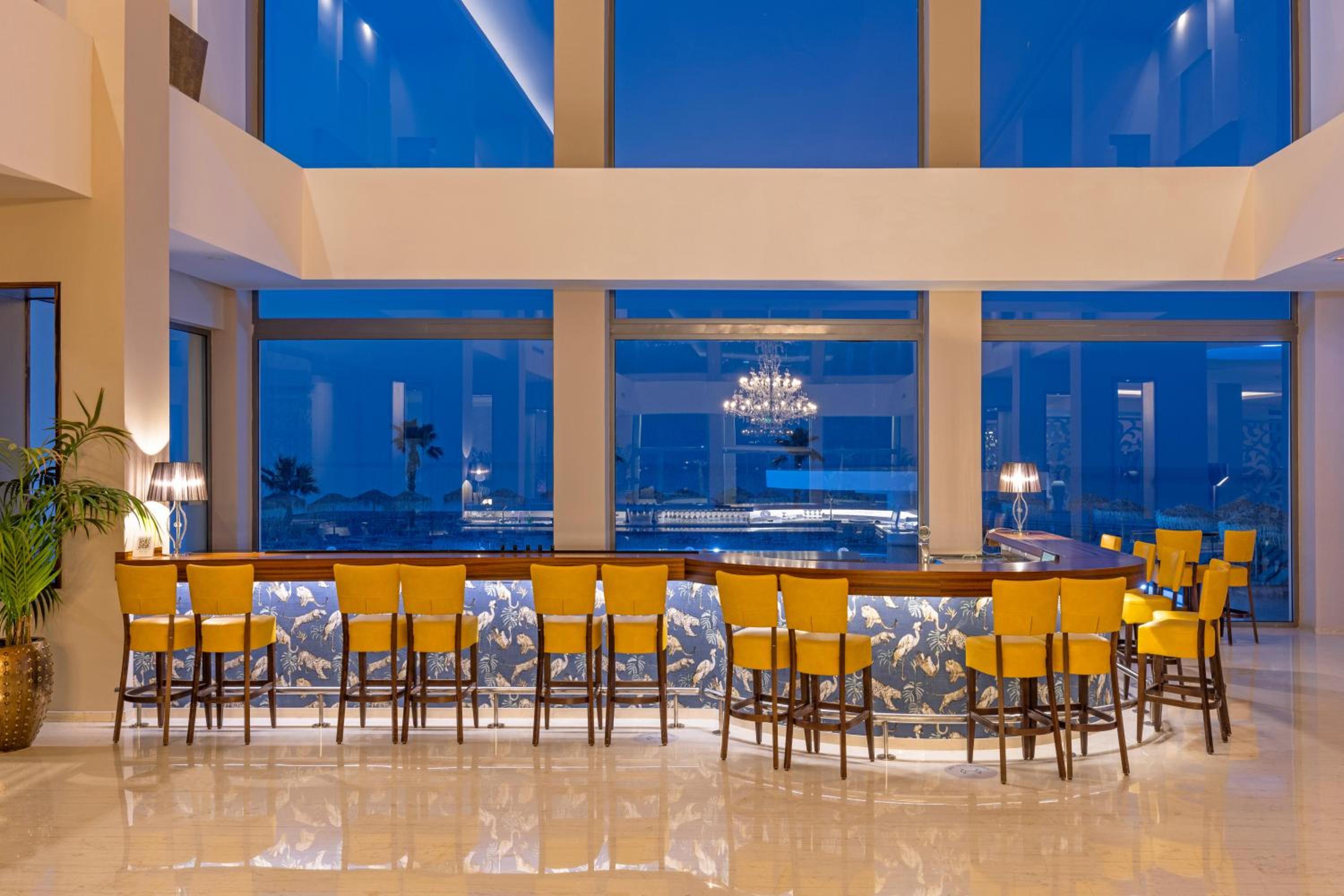 KRESTEN ROYAL Euphoria Resort