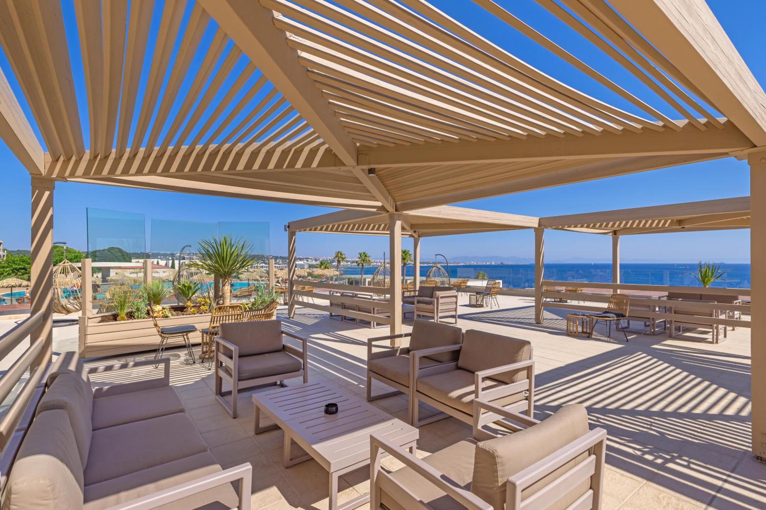 KRESTEN ROYAL Euphoria Resort