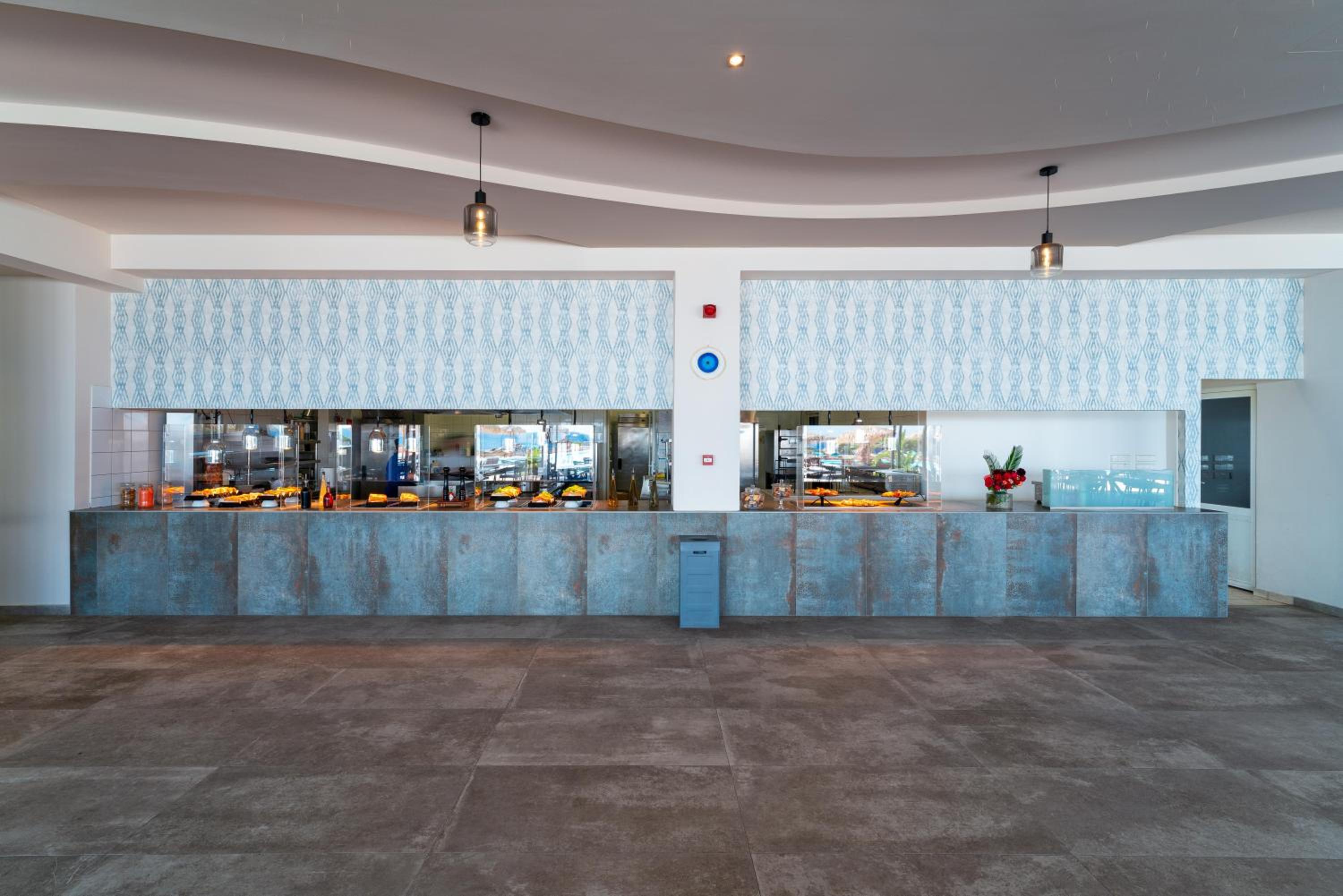 KRESTEN ROYAL Euphoria Resort