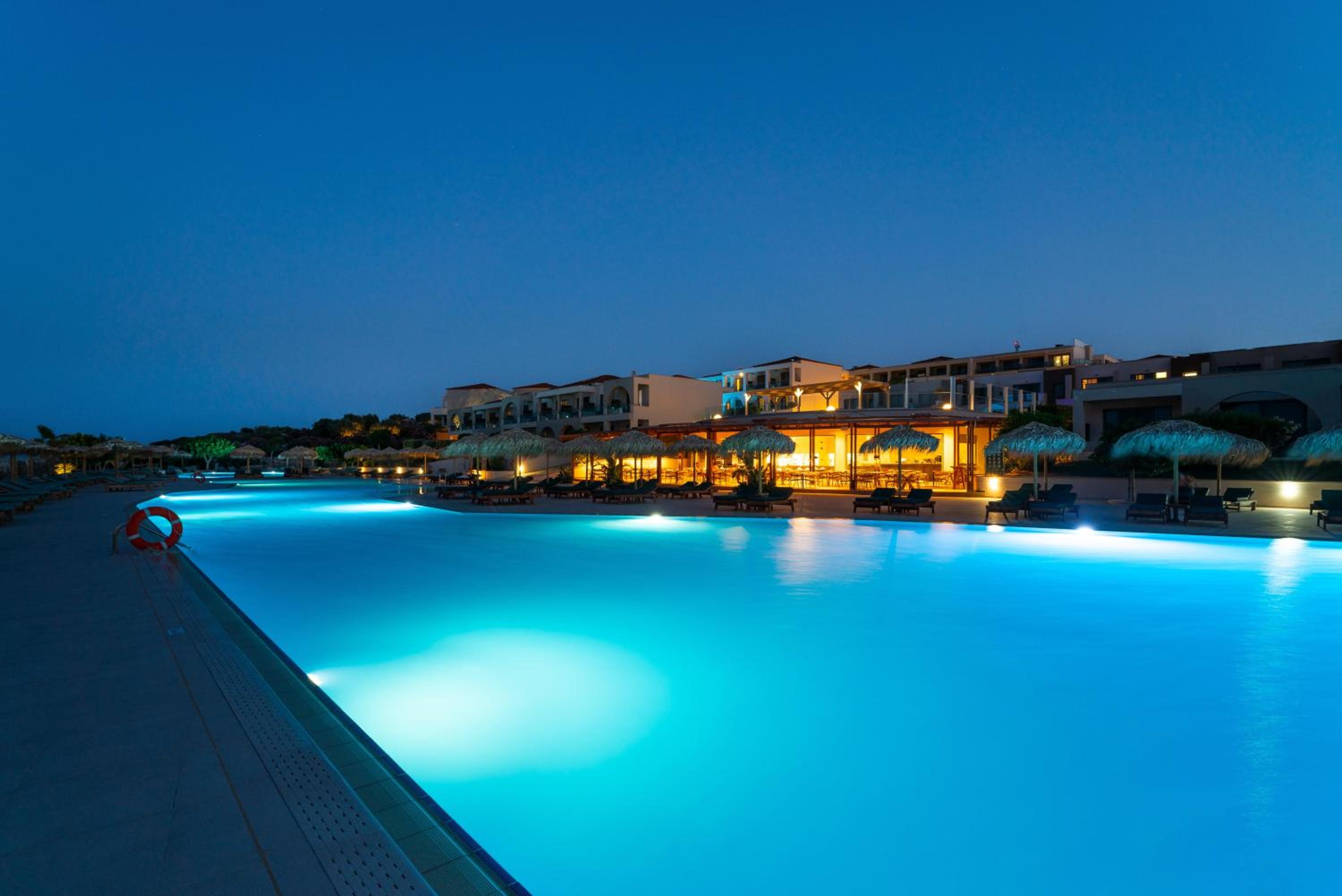 KRESTEN ROYAL Euphoria Resort