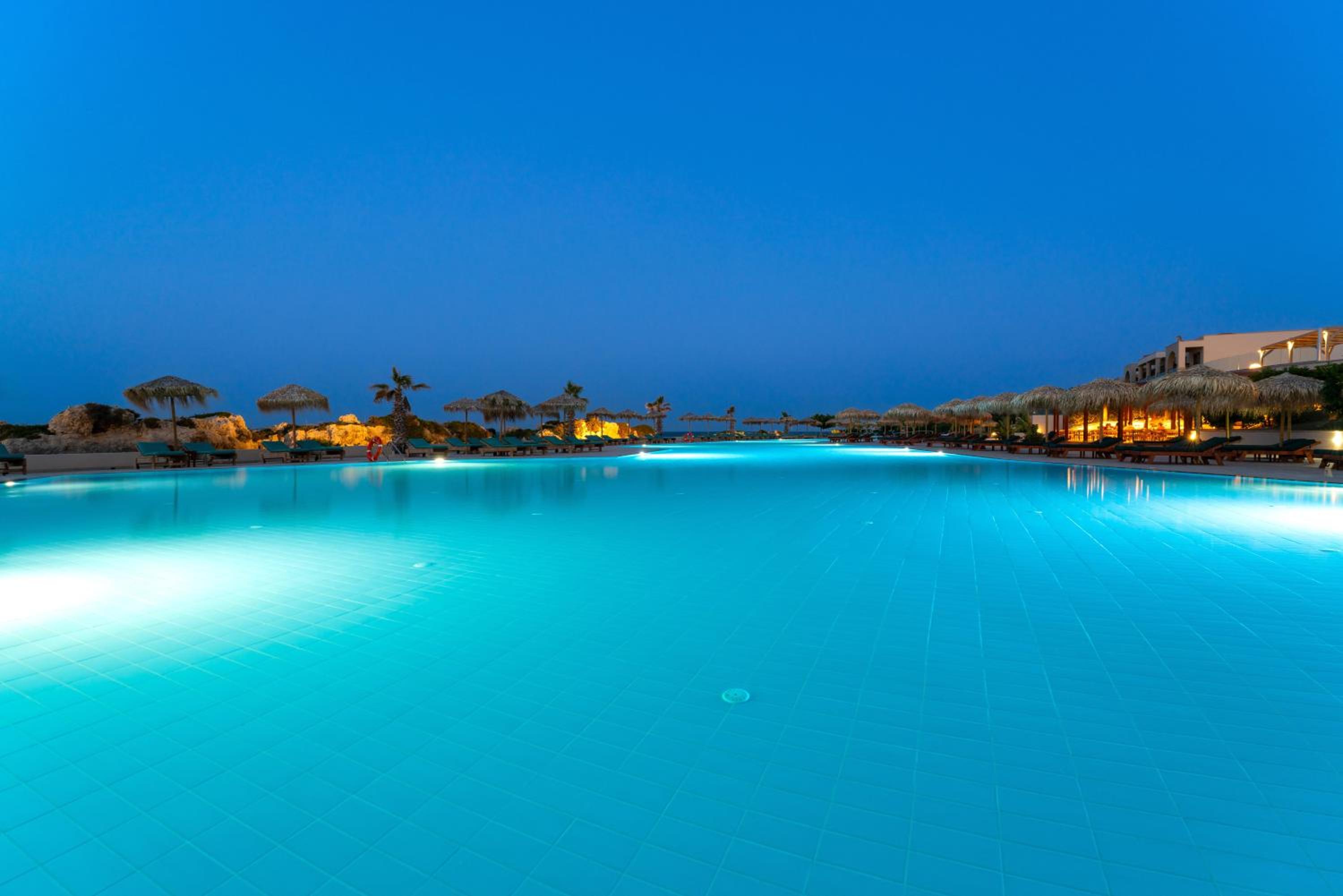 KRESTEN ROYAL Euphoria Resort