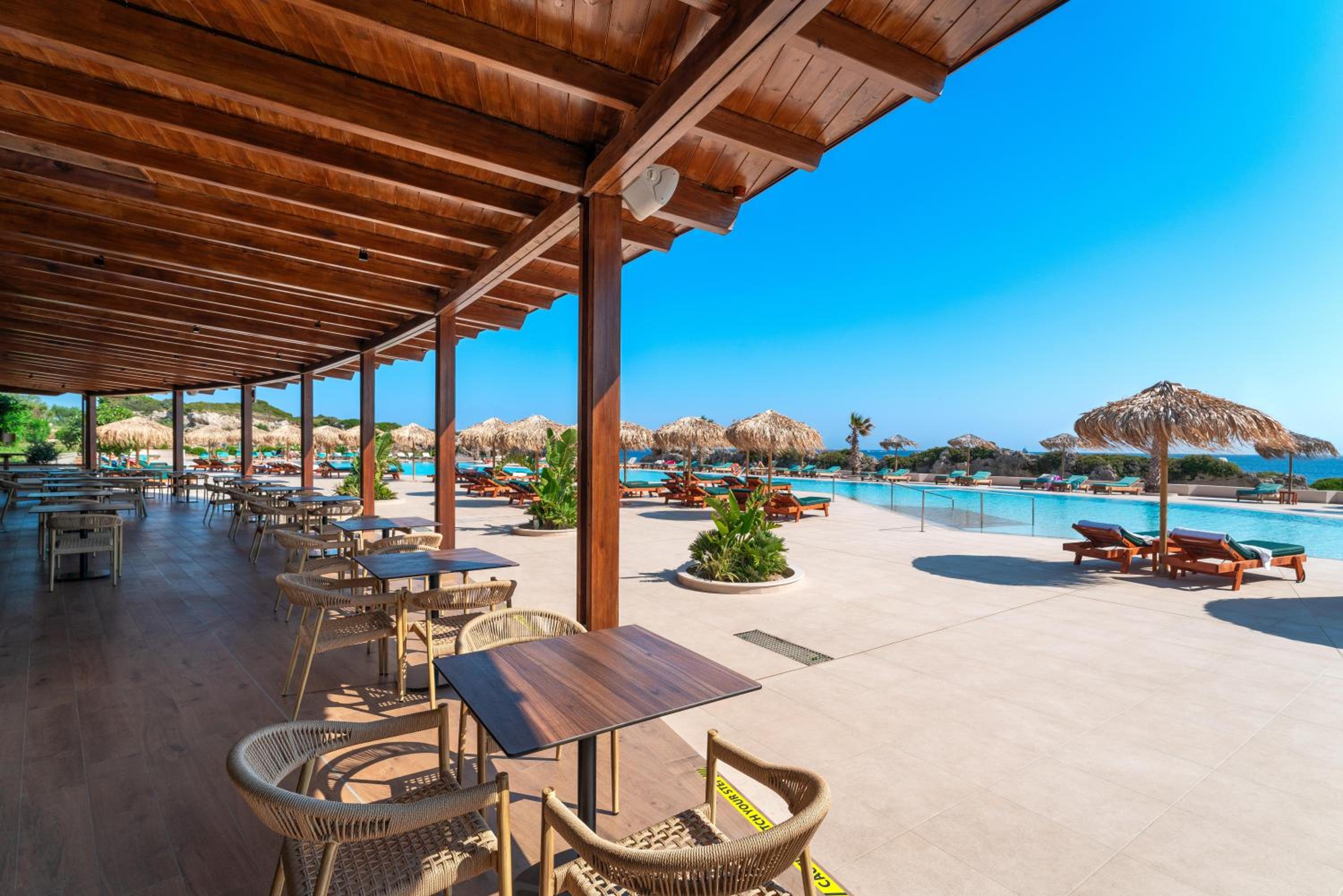KRESTEN ROYAL Euphoria Resort