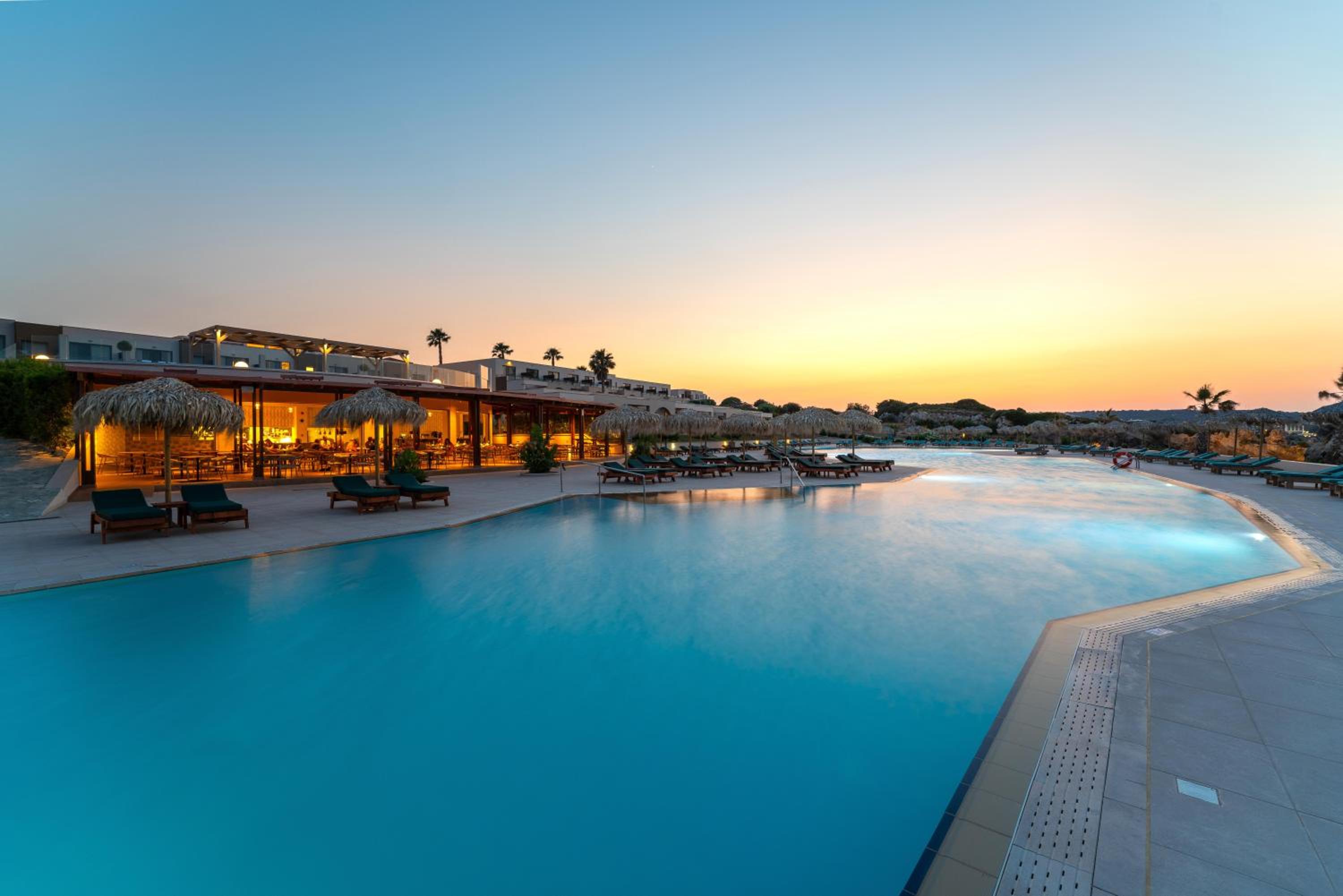 KRESTEN ROYAL Euphoria Resort