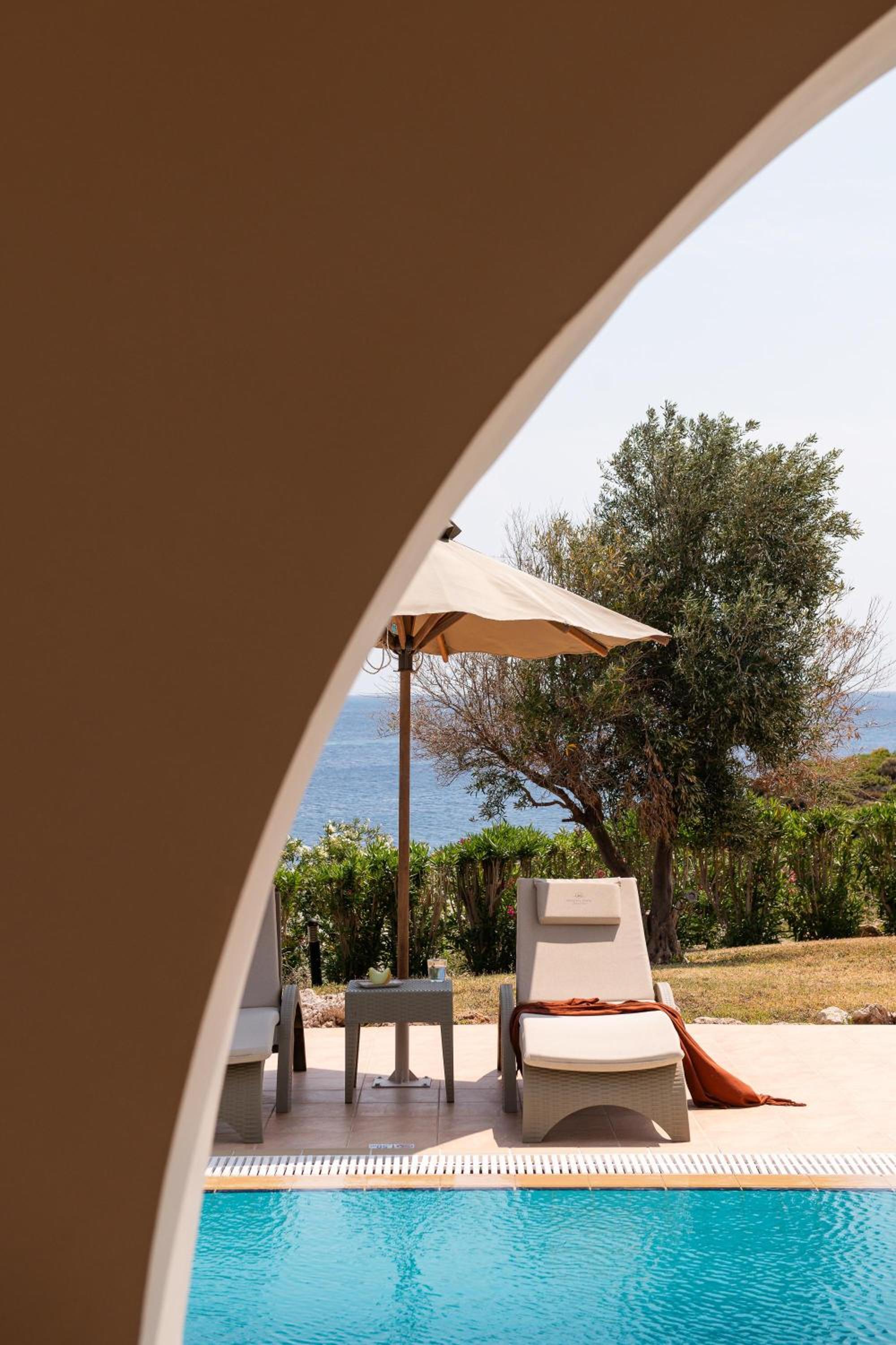 KRESTEN ROYAL Euphoria Resort