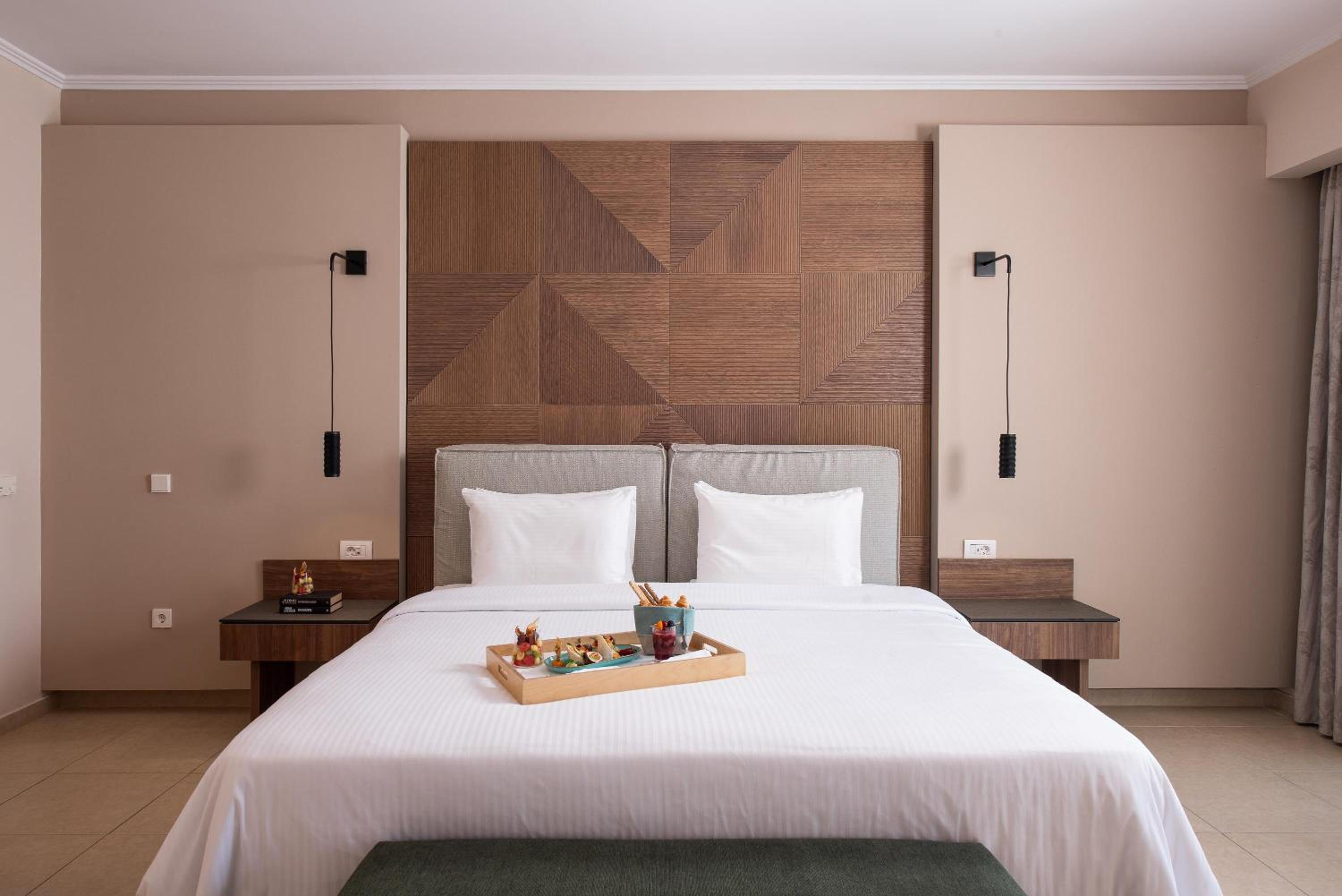 KRESTEN ROYAL Euphoria Resort