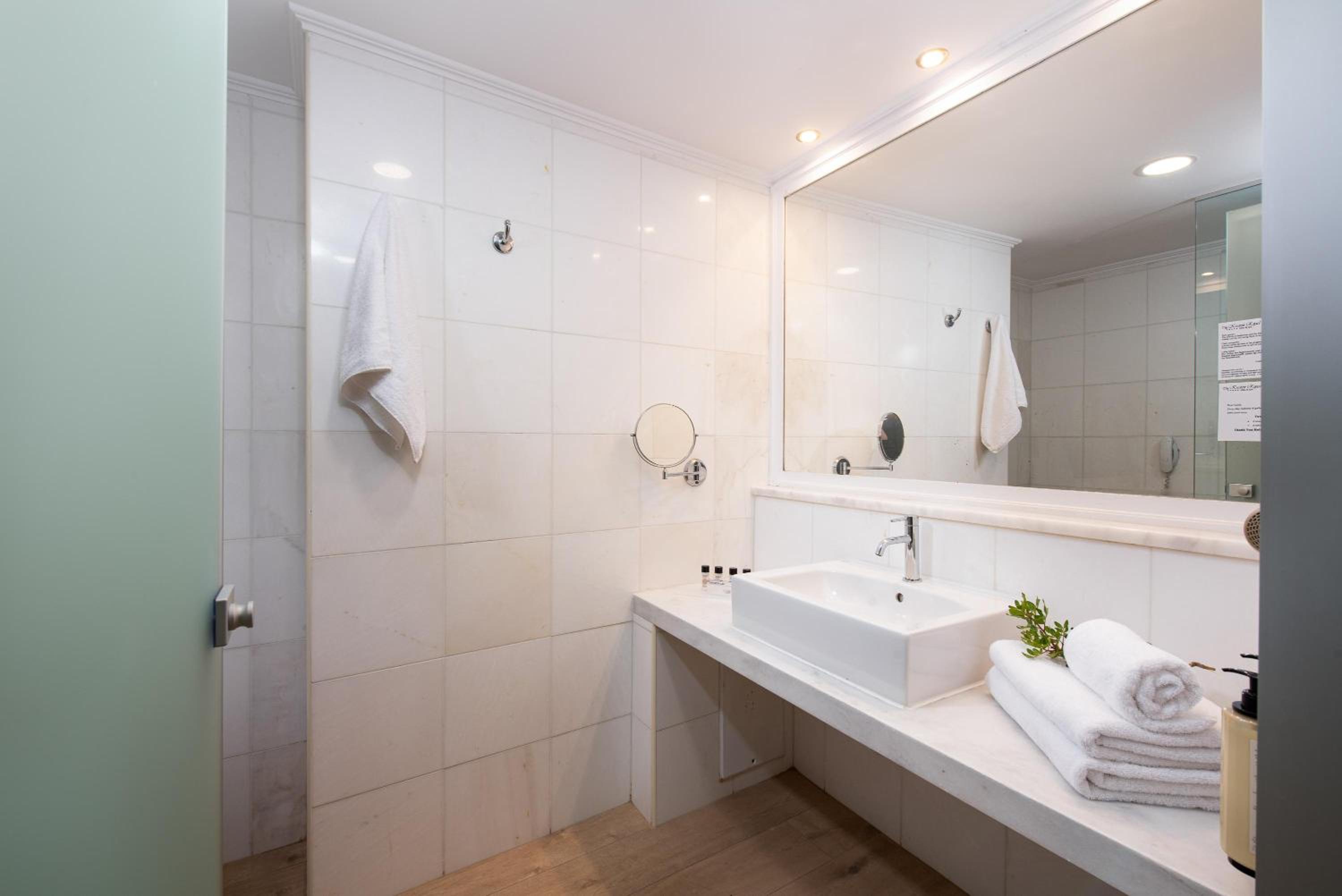 KRESTEN ROYAL Euphoria Resort