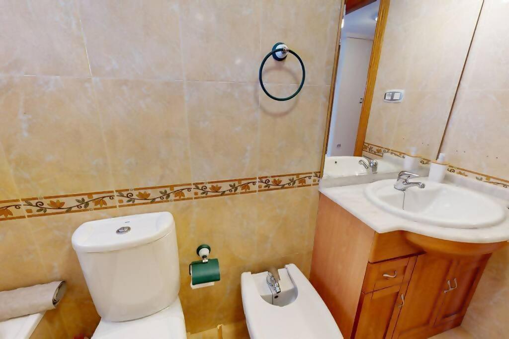 Immaculate bungalow with amazing sea views