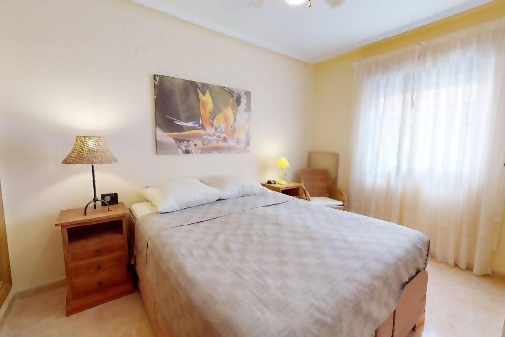 Immaculate bungalow with amazing sea views