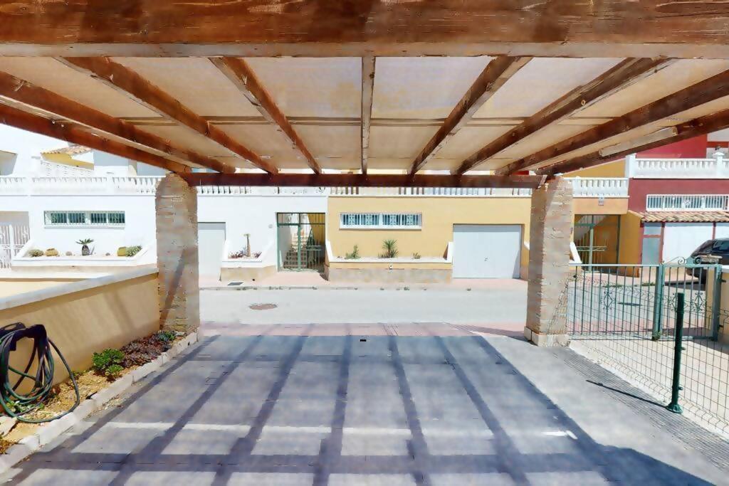 Immaculate bungalow with amazing sea views