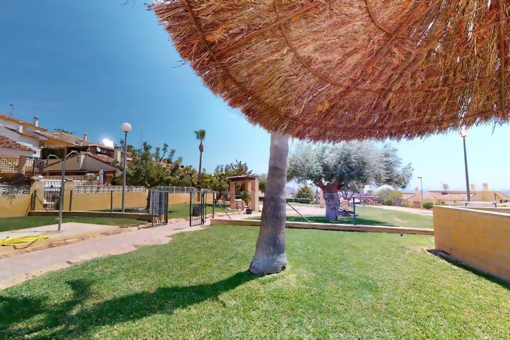 Immaculate bungalow with amazing sea views