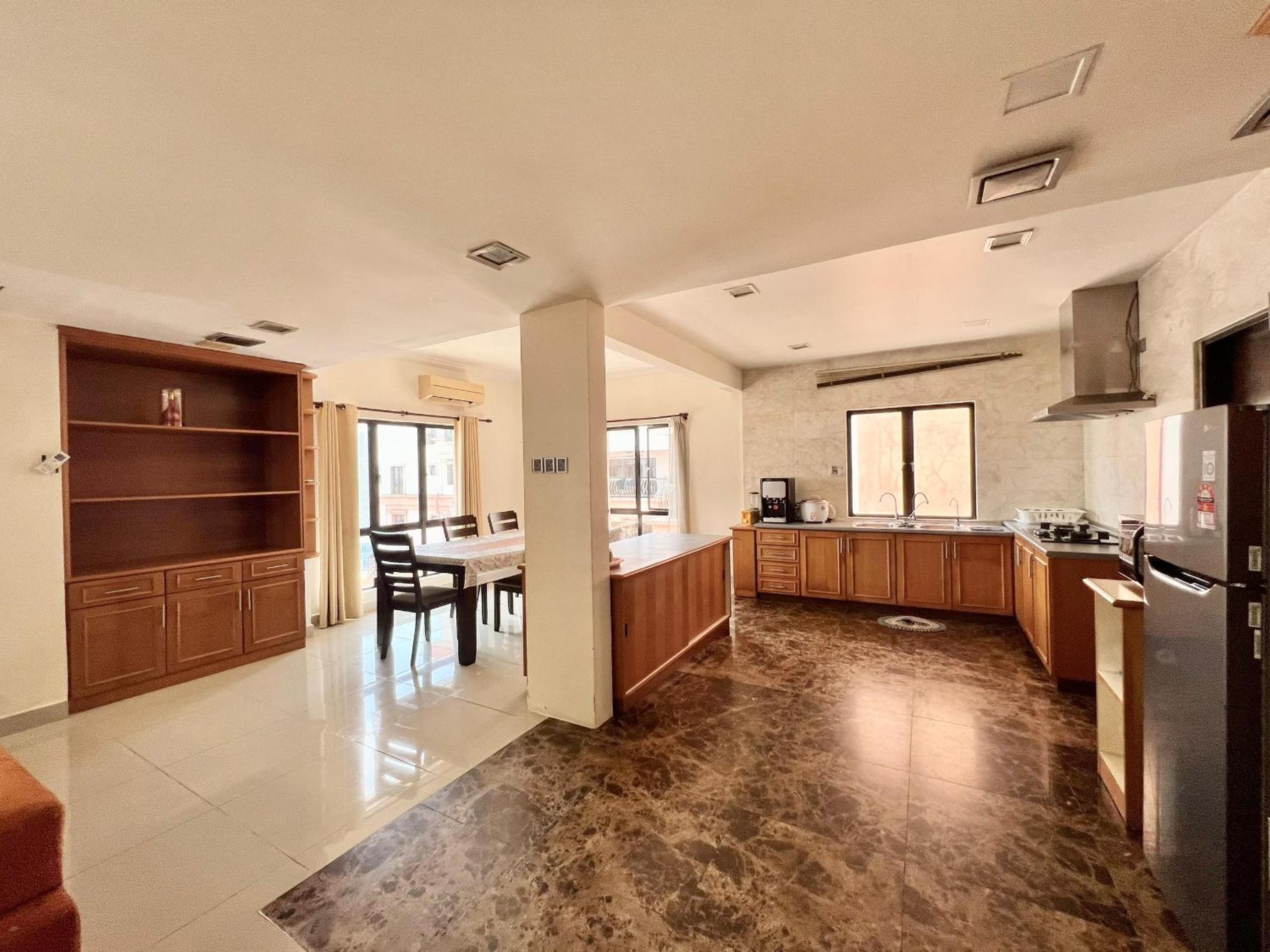 THE PENTHOUSE - MARINA COURT CONDO FAMILY 4 Bedrooms photo 8