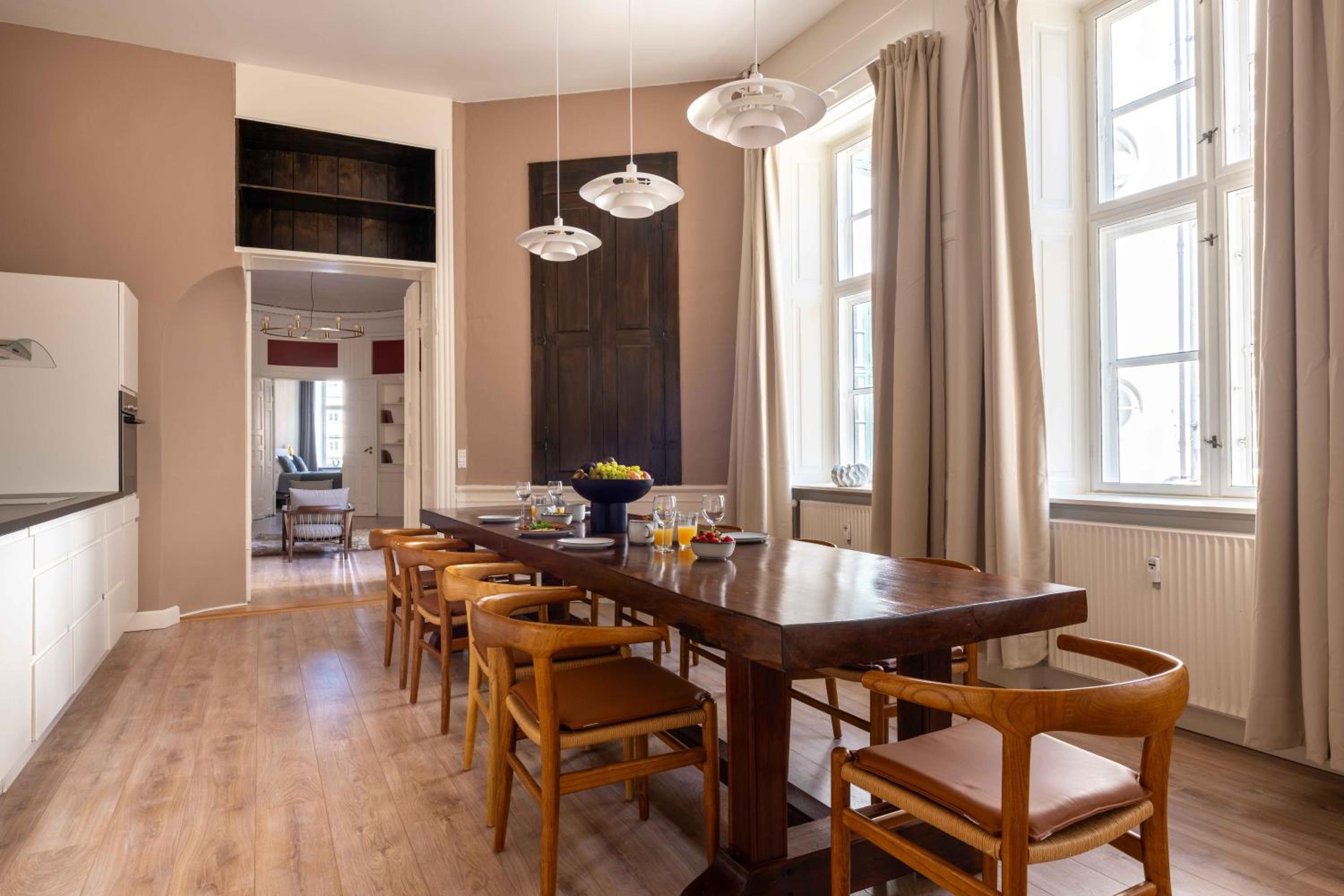 Deluxe Apartment at Perfect Location