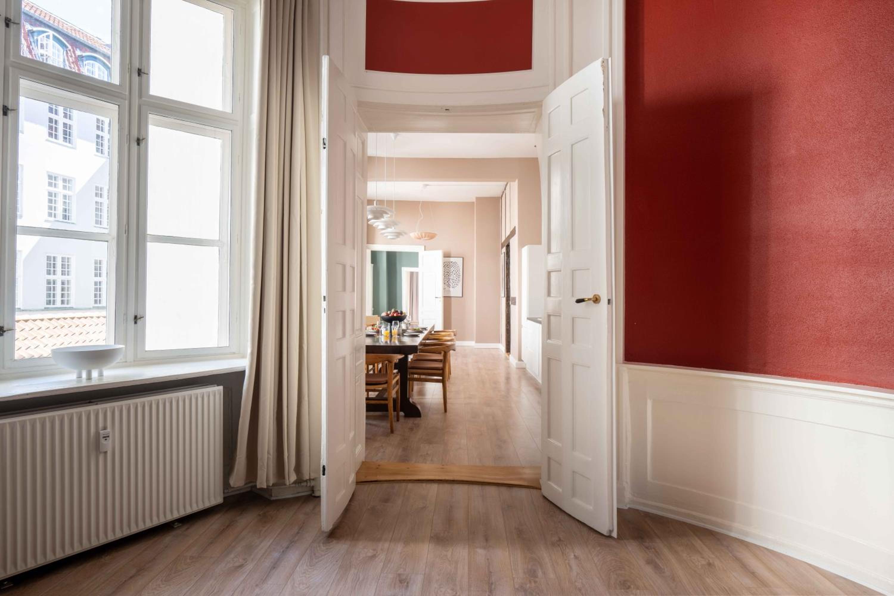 Deluxe Apartment at Perfect Location