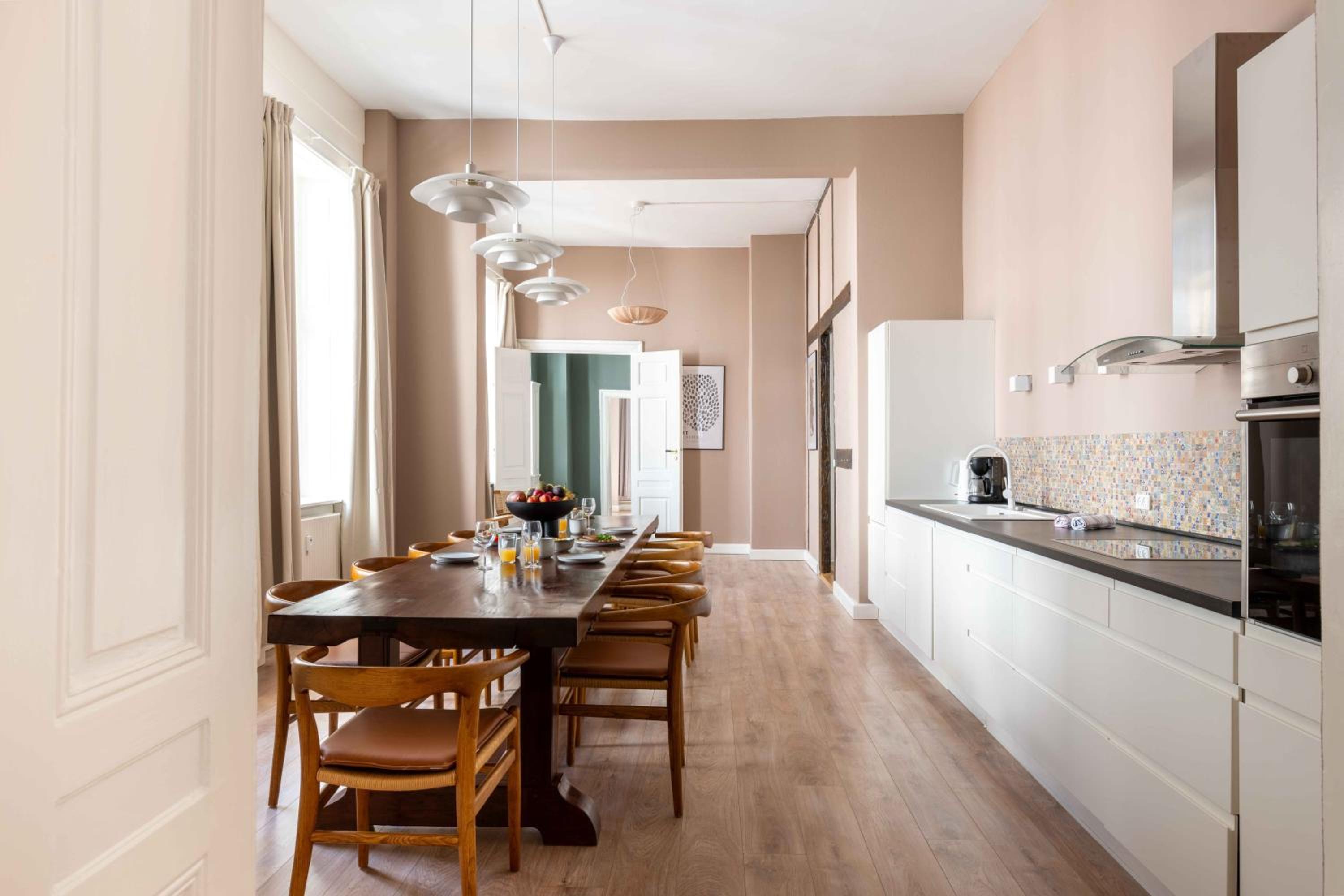 Deluxe Apartment at Perfect Location